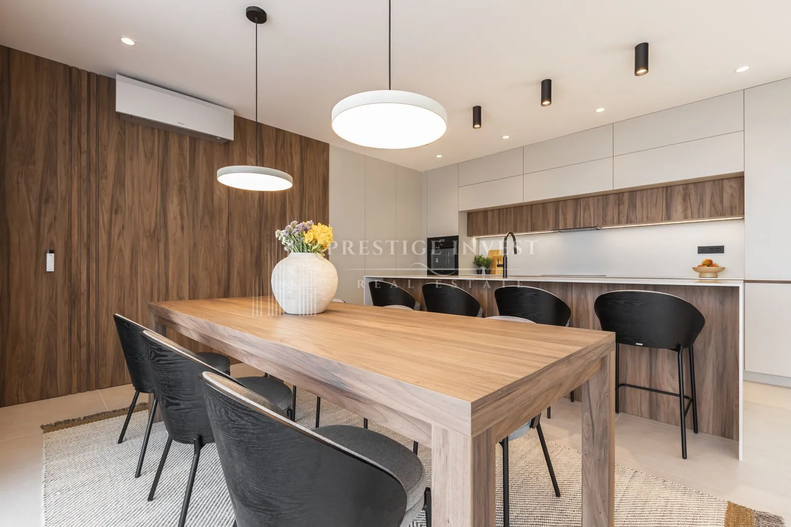 rogoznica- centar- luksuzan namješten penthouse - slika 11