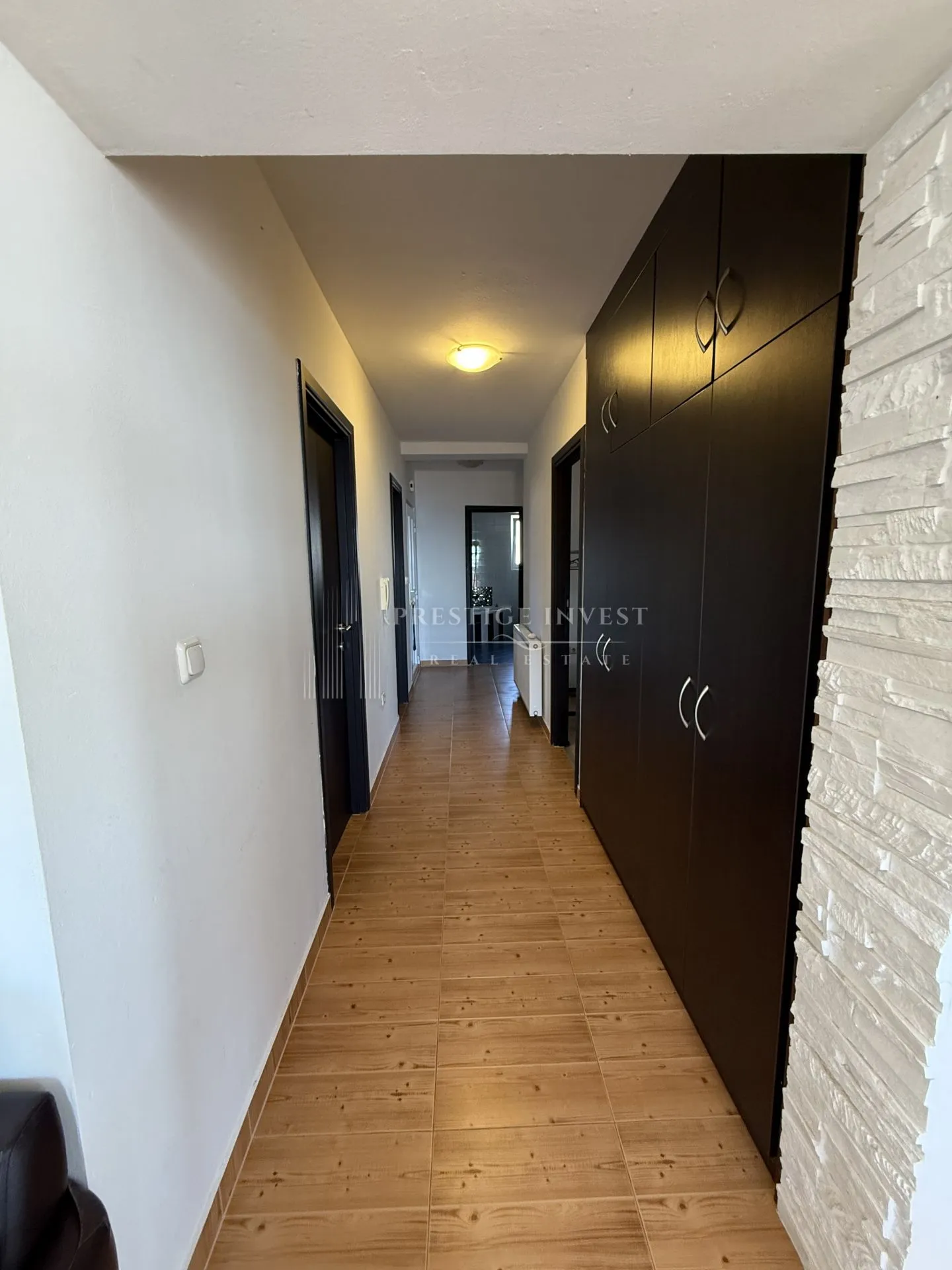 prvi red uz more- trosoban penthouse s krovnom terasom - slika 40