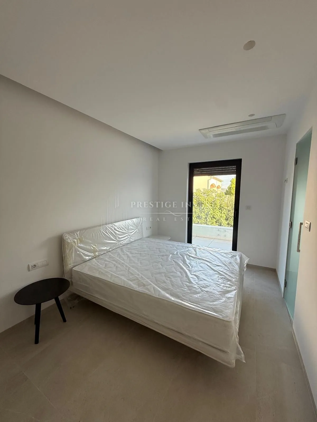 luksuzan penthouse s garažom- 1. red uz more - slika 32