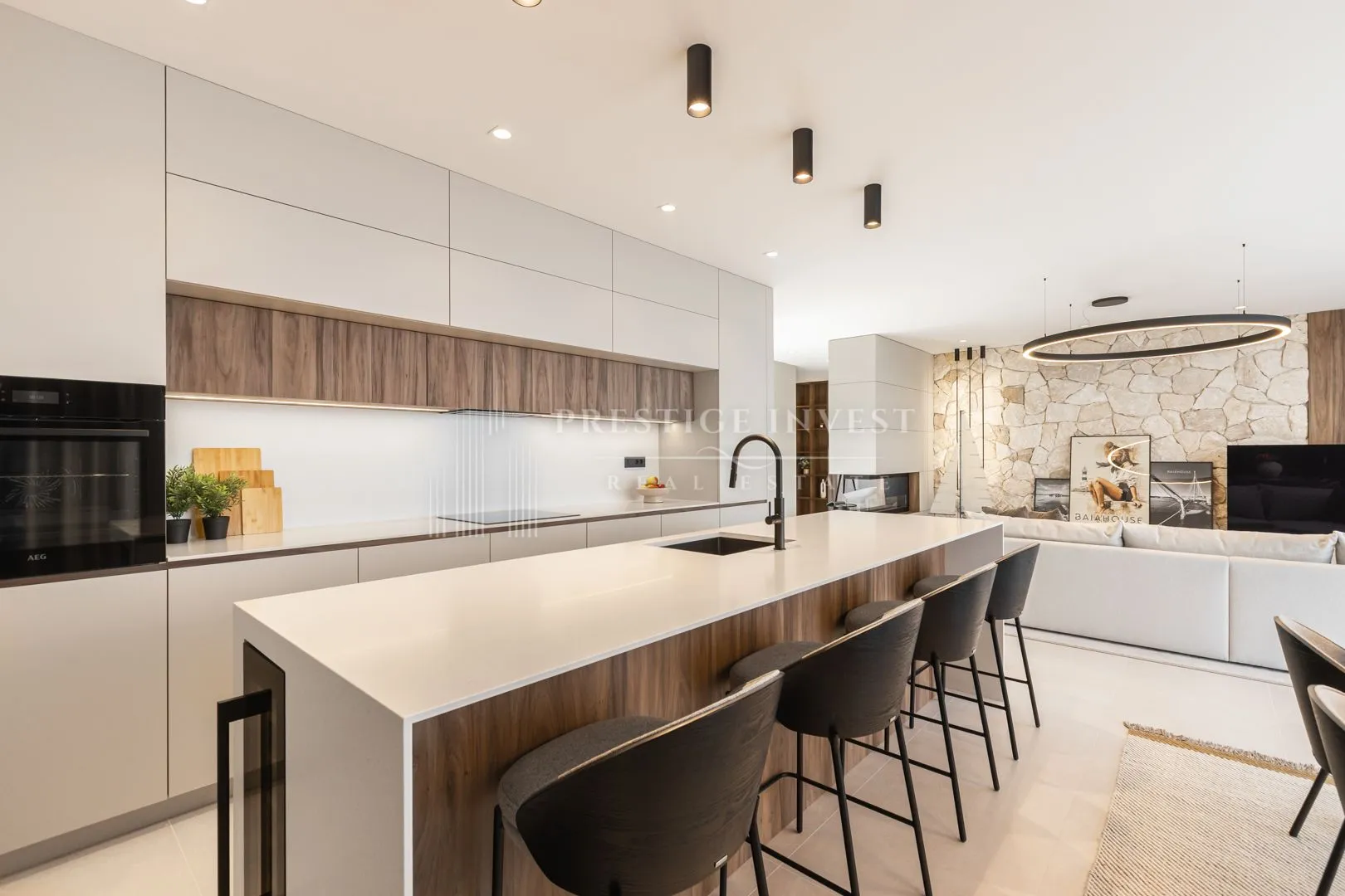 rogoznica- centar- luksuzan namješten penthouse - slika 14