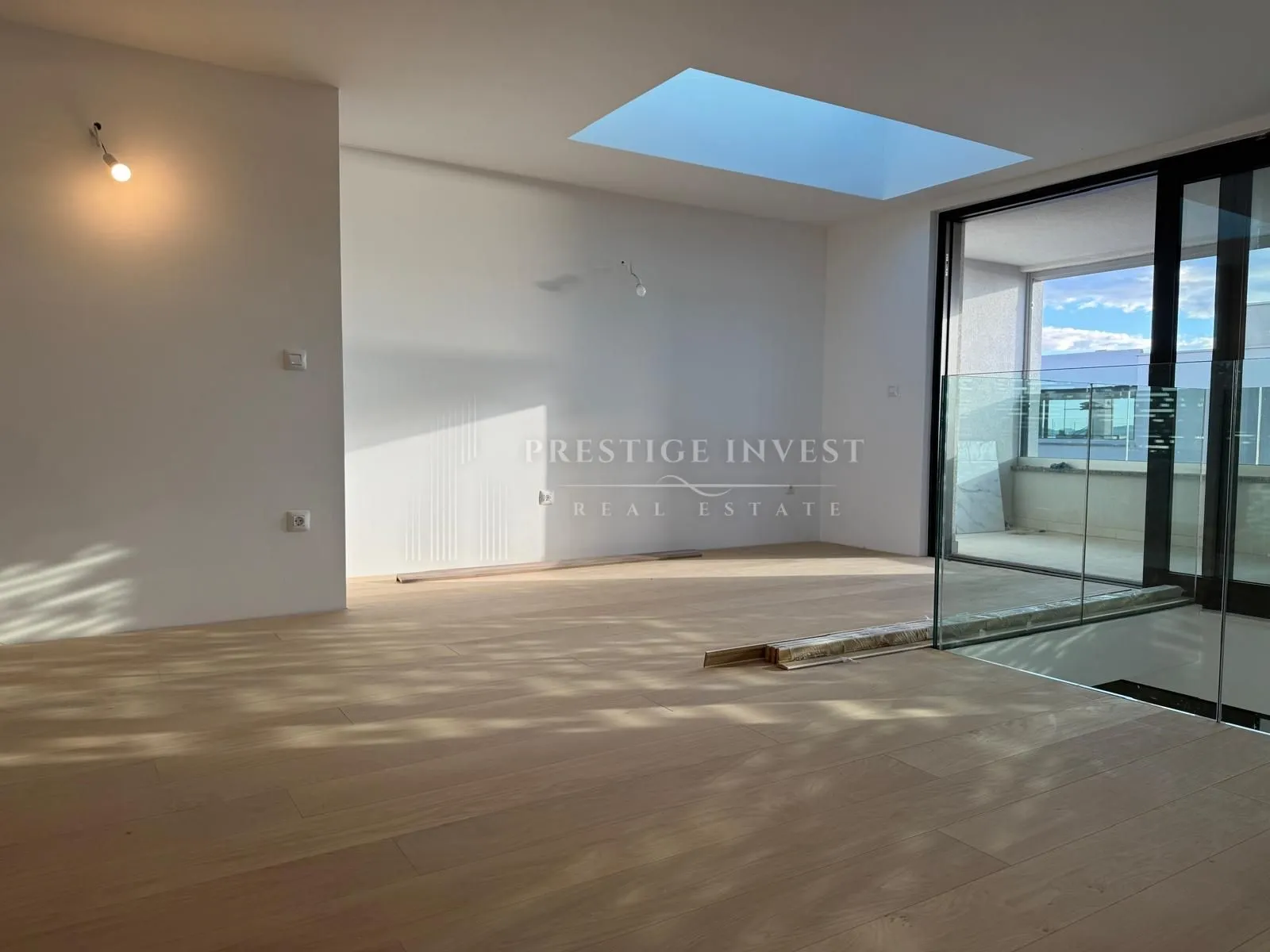 zadar- penthouse s galerijom i krovnom terasom - slika 42