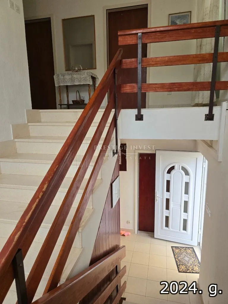 villa prvi red uz more, trogir, čiovo - slika 15