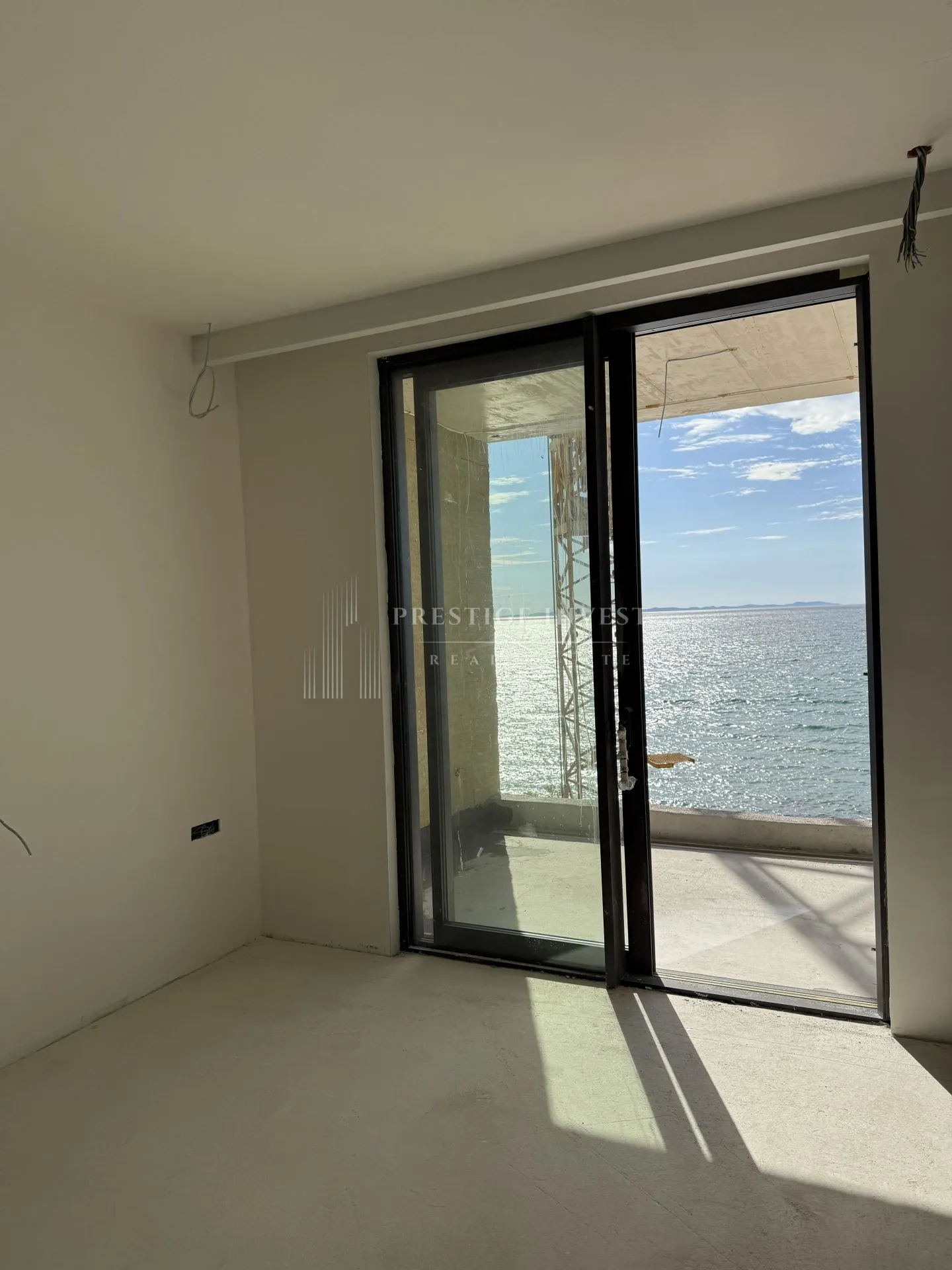 penthouse- prvi red uz more- privatni lift- 343m2 - slika 22
