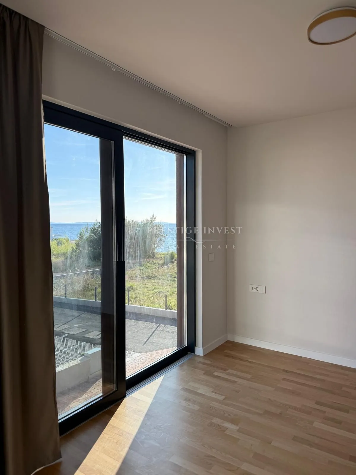 privlaka- s7- dvosoban stan prvi red uz more - slika 27