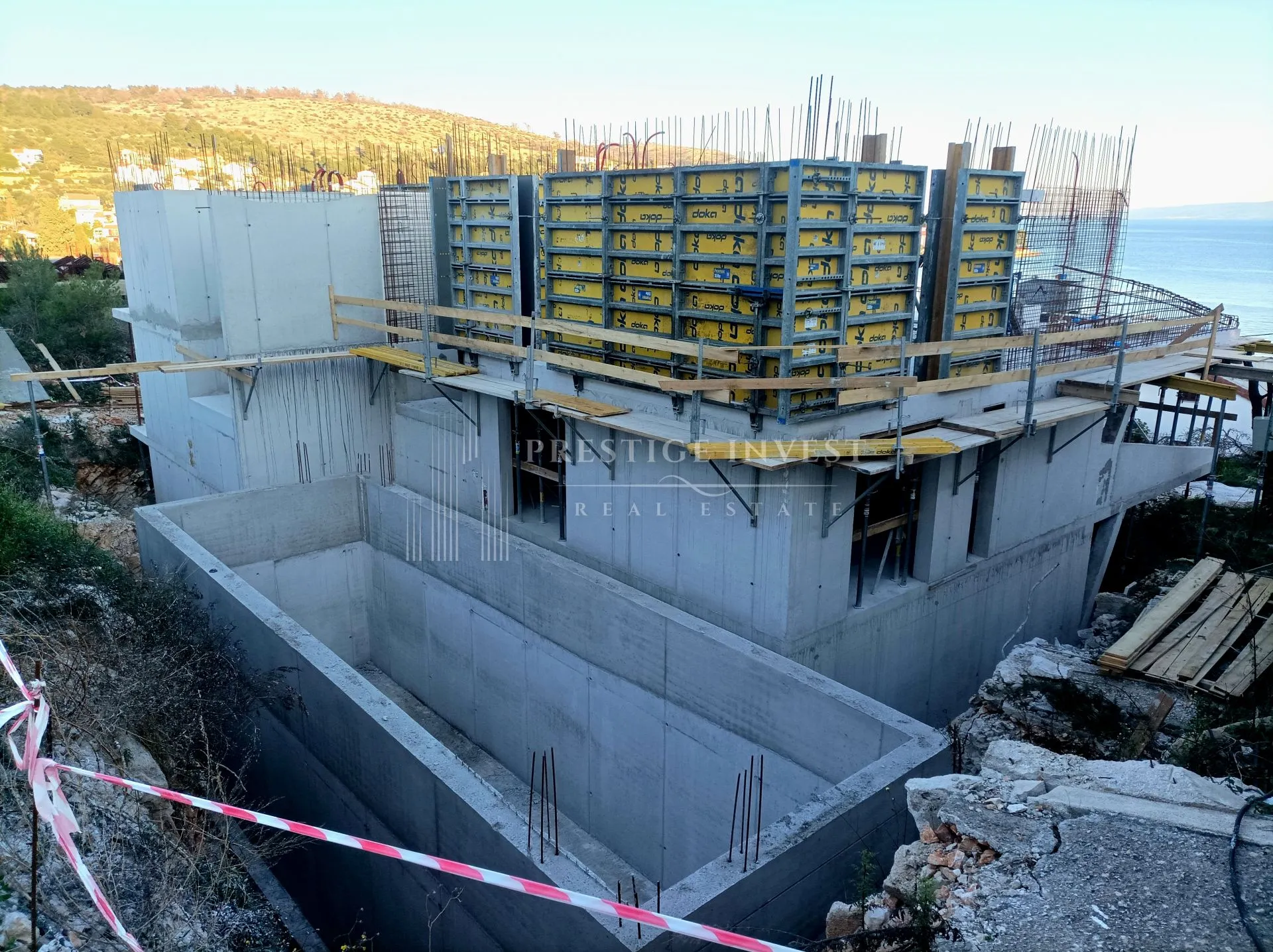 trogir-novogradnja-s2-1.kat stan sa pogled na more - slika 14