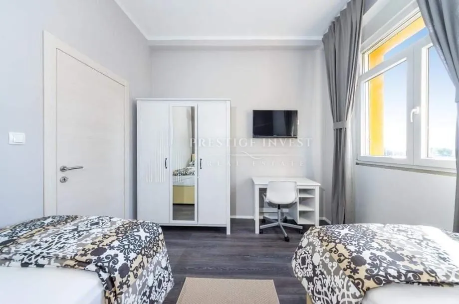 zadar- centar- prvi red uz more- 76m2- prilika - slika 12