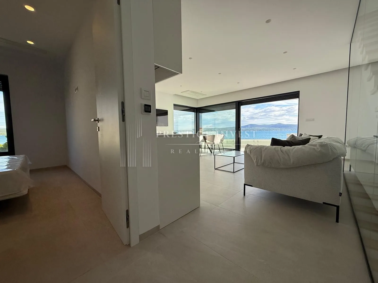 luksuzan penthouse s garažom- 1. red uz more - slika 16