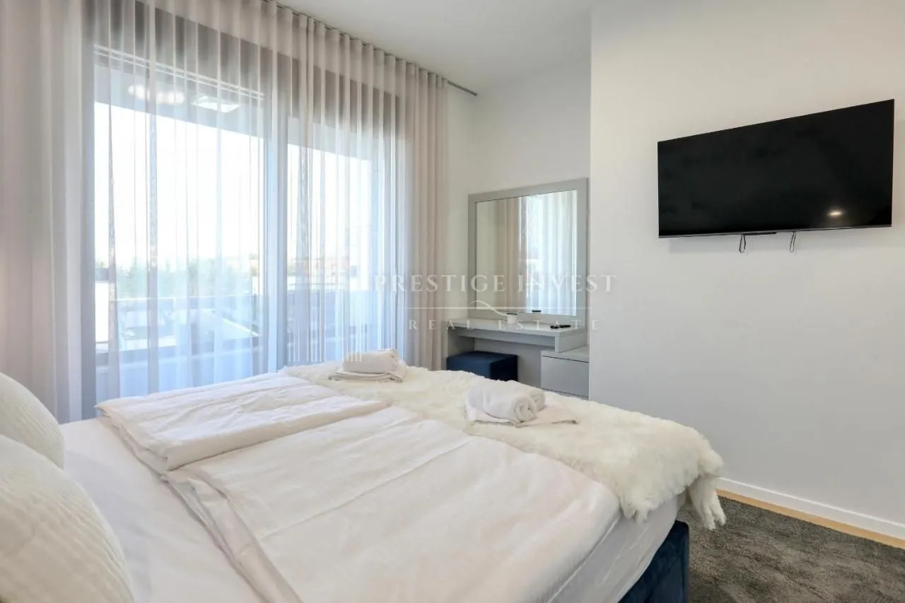 zadar-zaton- vila s bazenom u blizini mora - slika 30