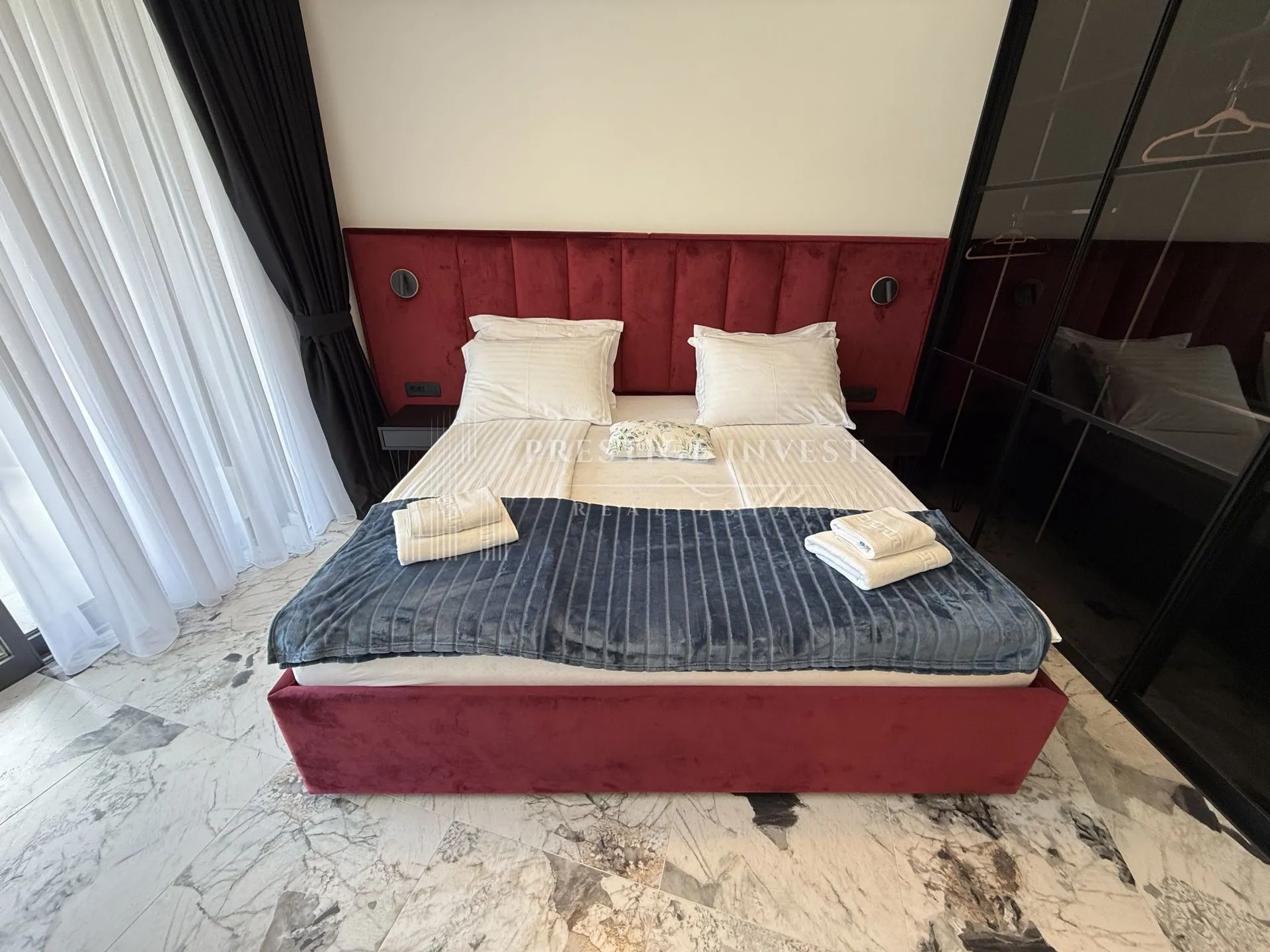 rogoznica- prvi red uz more- luksuzna vila s bazenom - slika 71