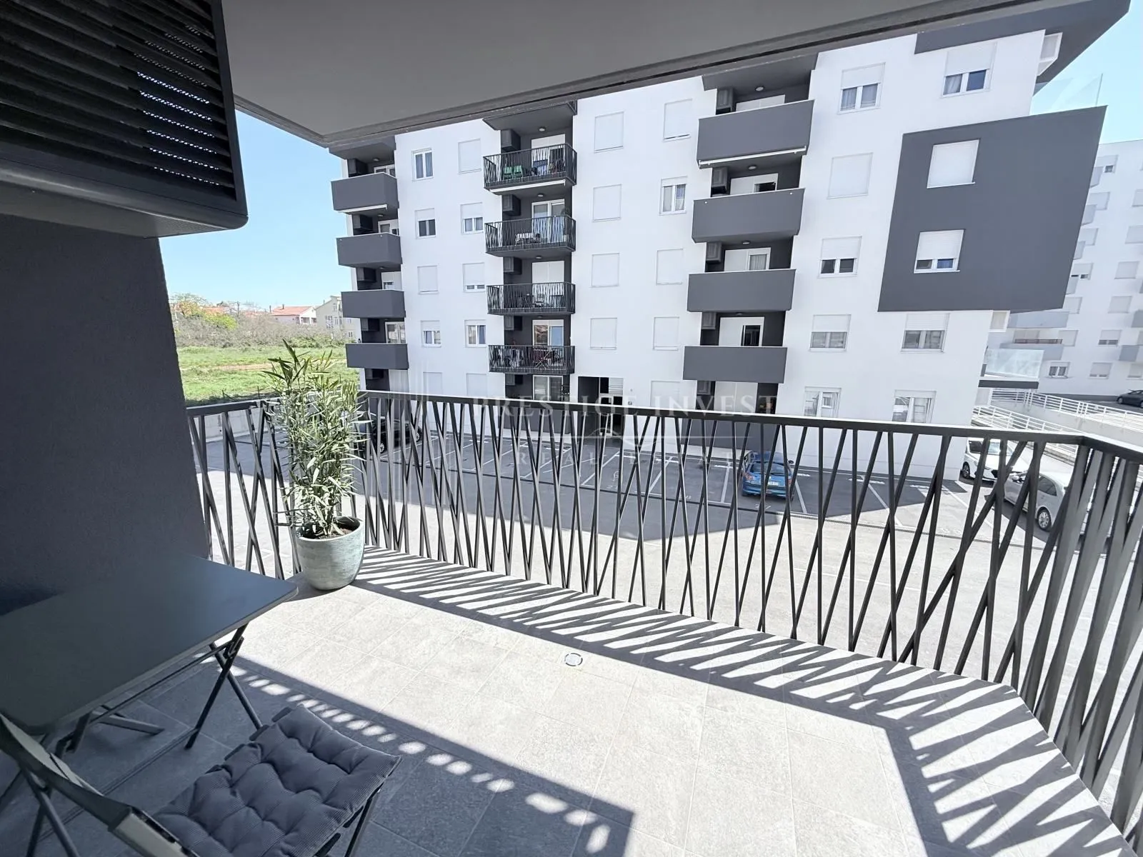 zadar-višnjik- 62.00 m2- namješten, garaža - slika 7