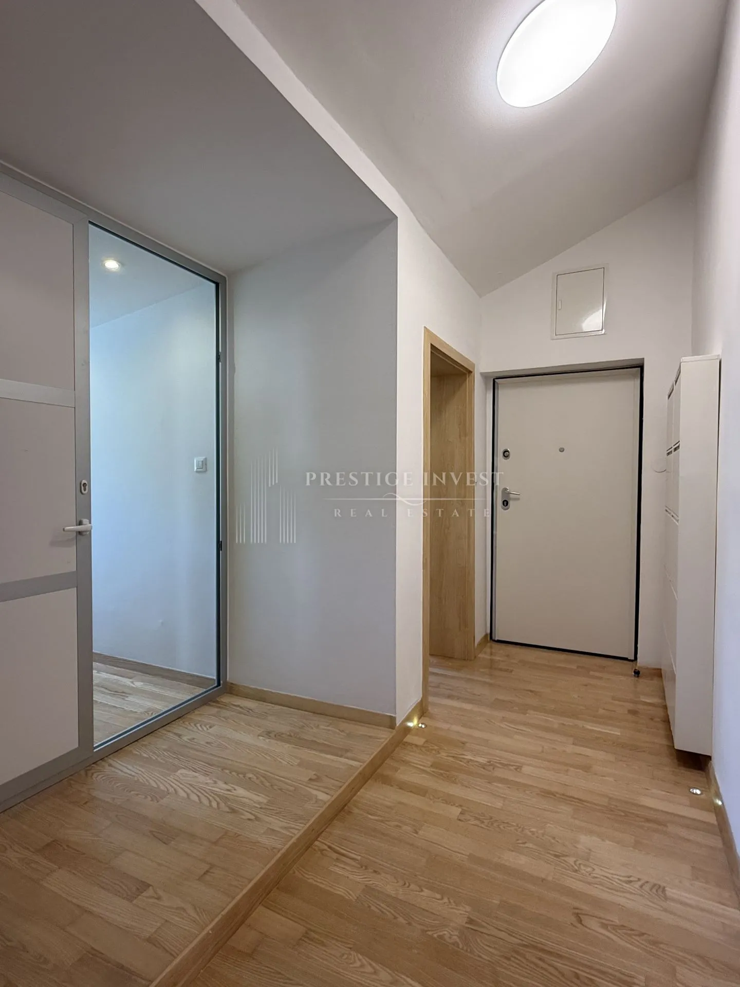 zadar- trosoban stan s garažom- 90m2 - slika 10