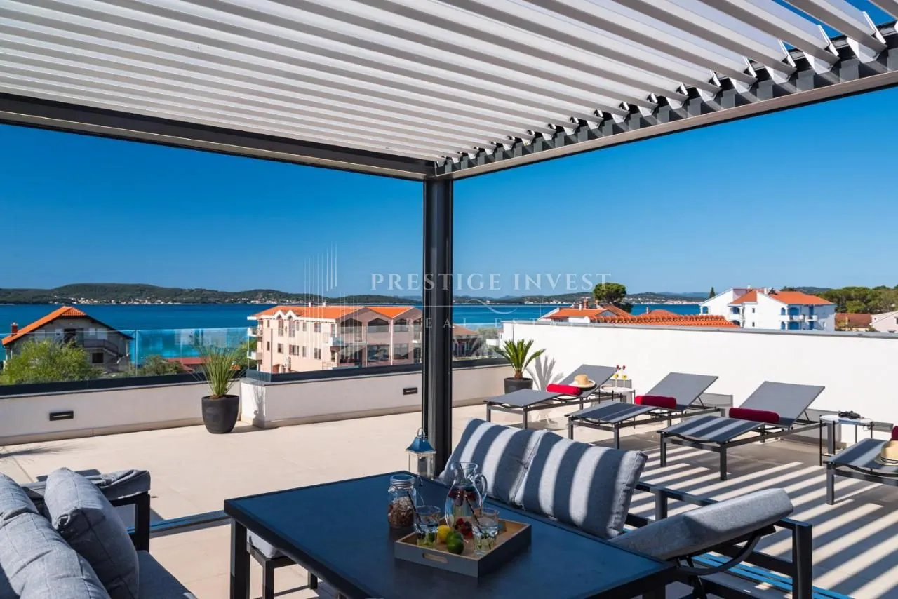 luksuzan penthouse s krovnom terasom-230m2- drugi red uz more - slika 6
