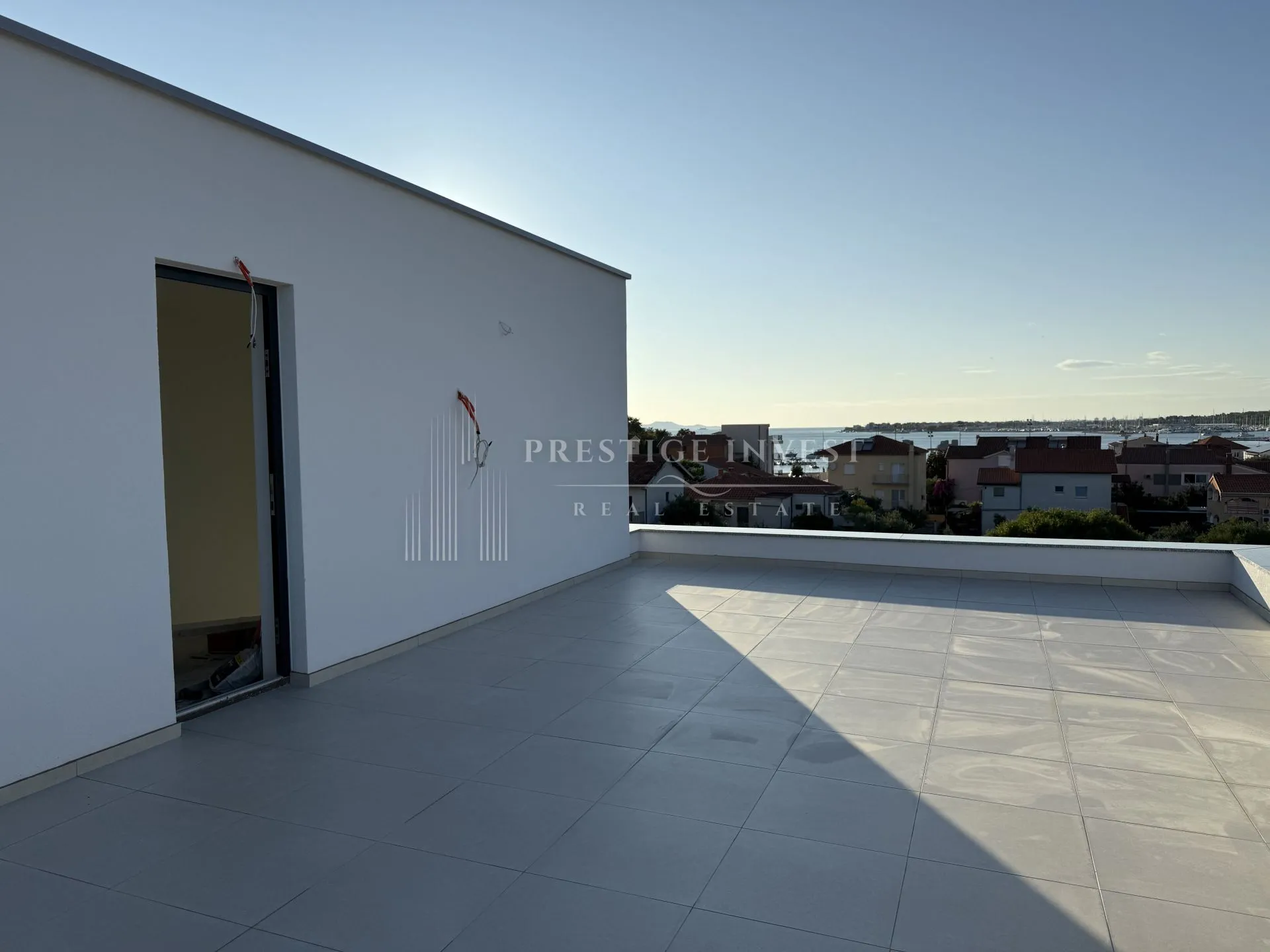 sukošan- penthouse s privatnim liftom - 216m2 - slika 2