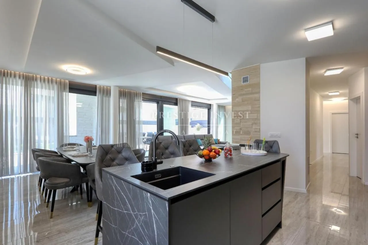zadar- zaton- vila s bazenom u blizini zadra i mora - slika 15