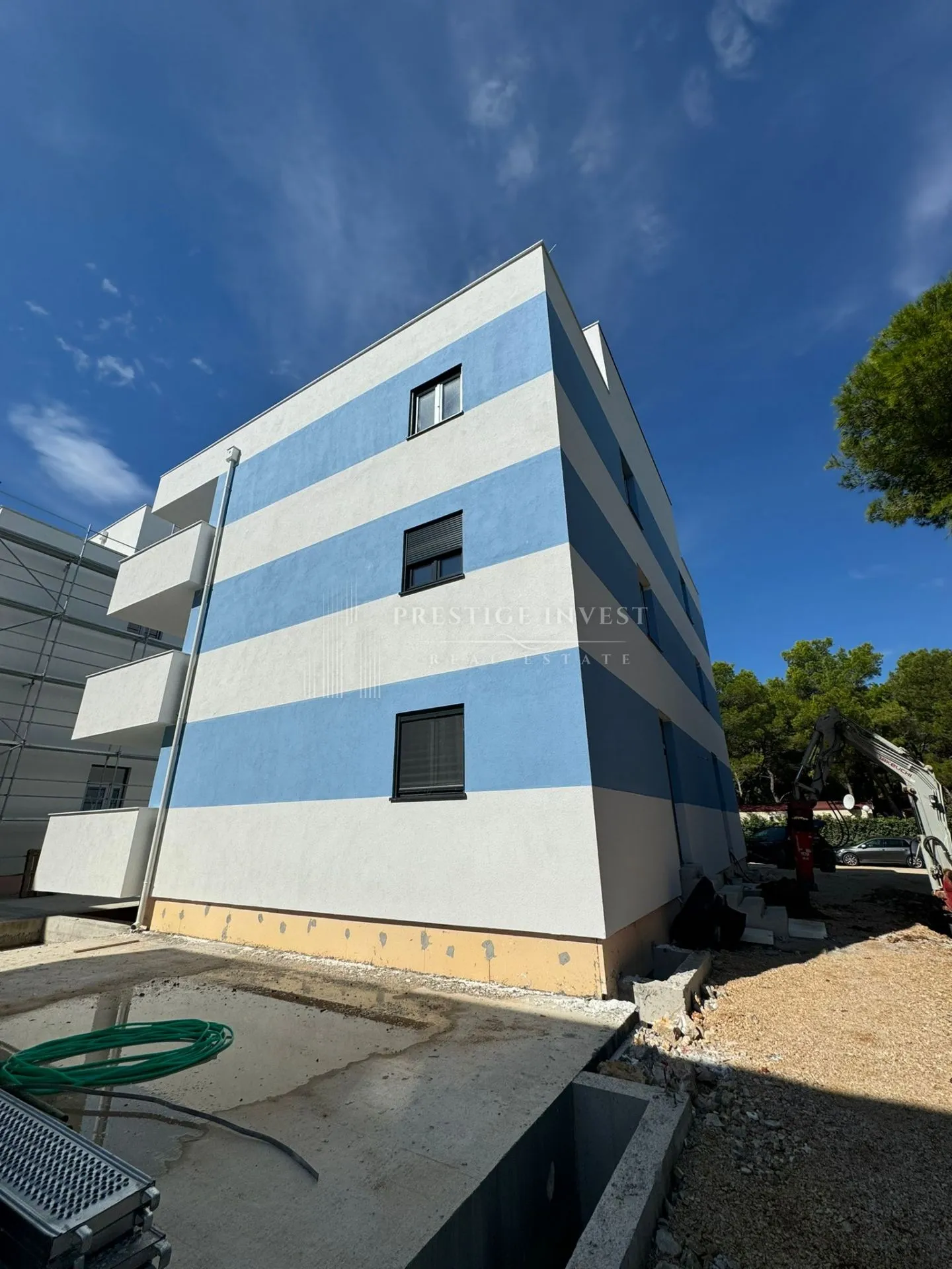 pakoštane-novogradnja-trosoban stan 70 m od mora - slika 35