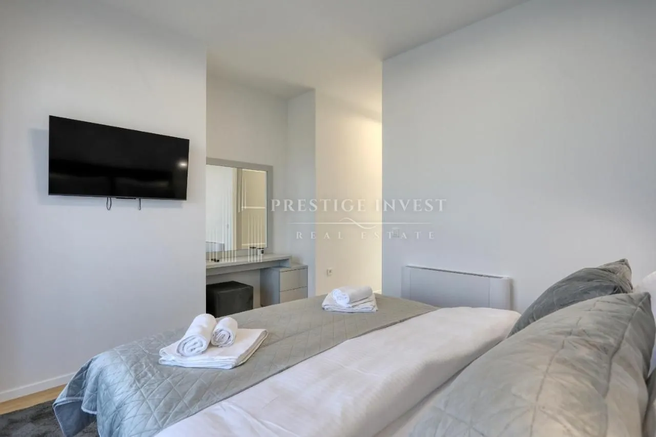zadar-zaton- vila s bazenom u blizini mora - slika 26