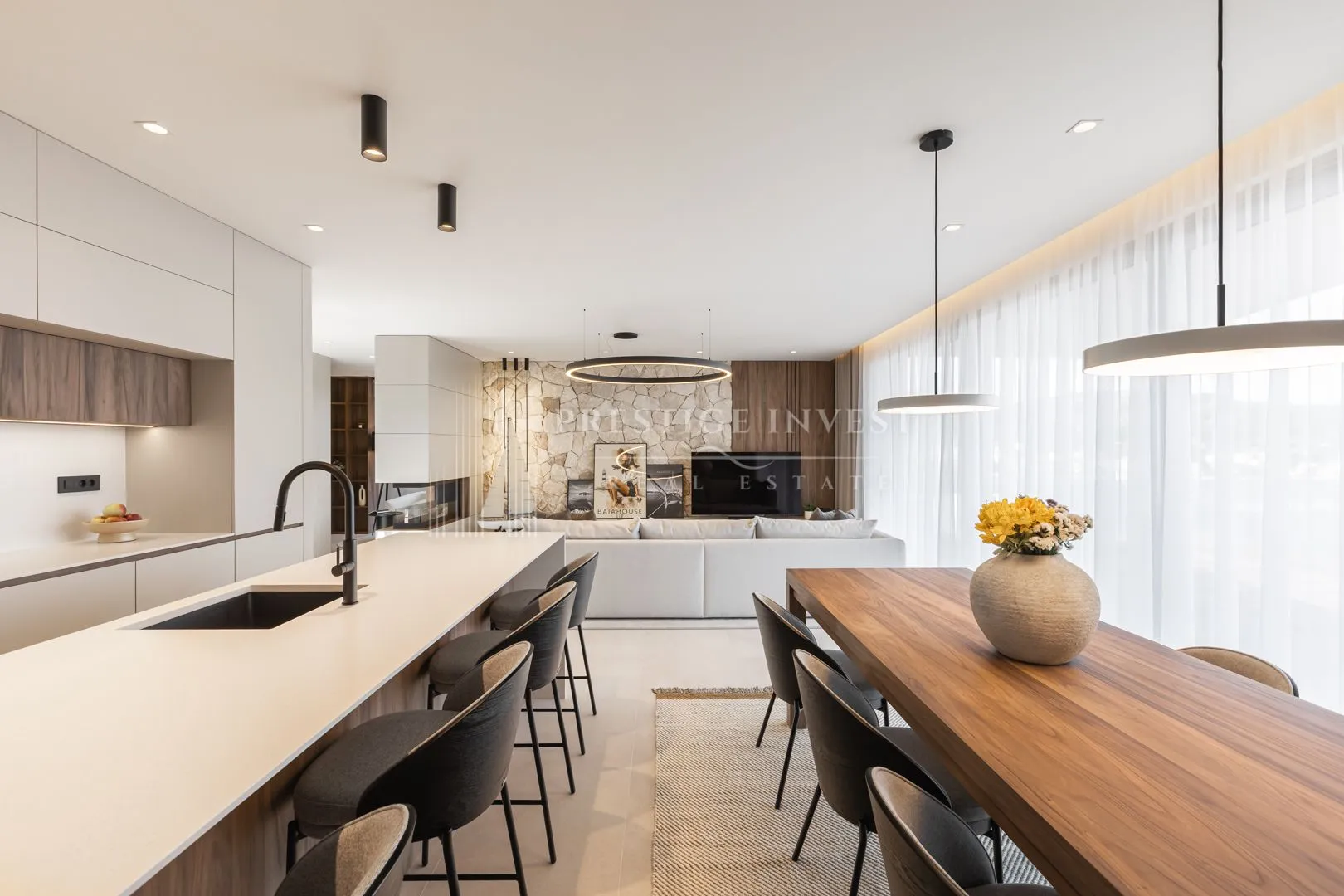 rogoznica- centar- luksuzan namješten penthouse - slika 15