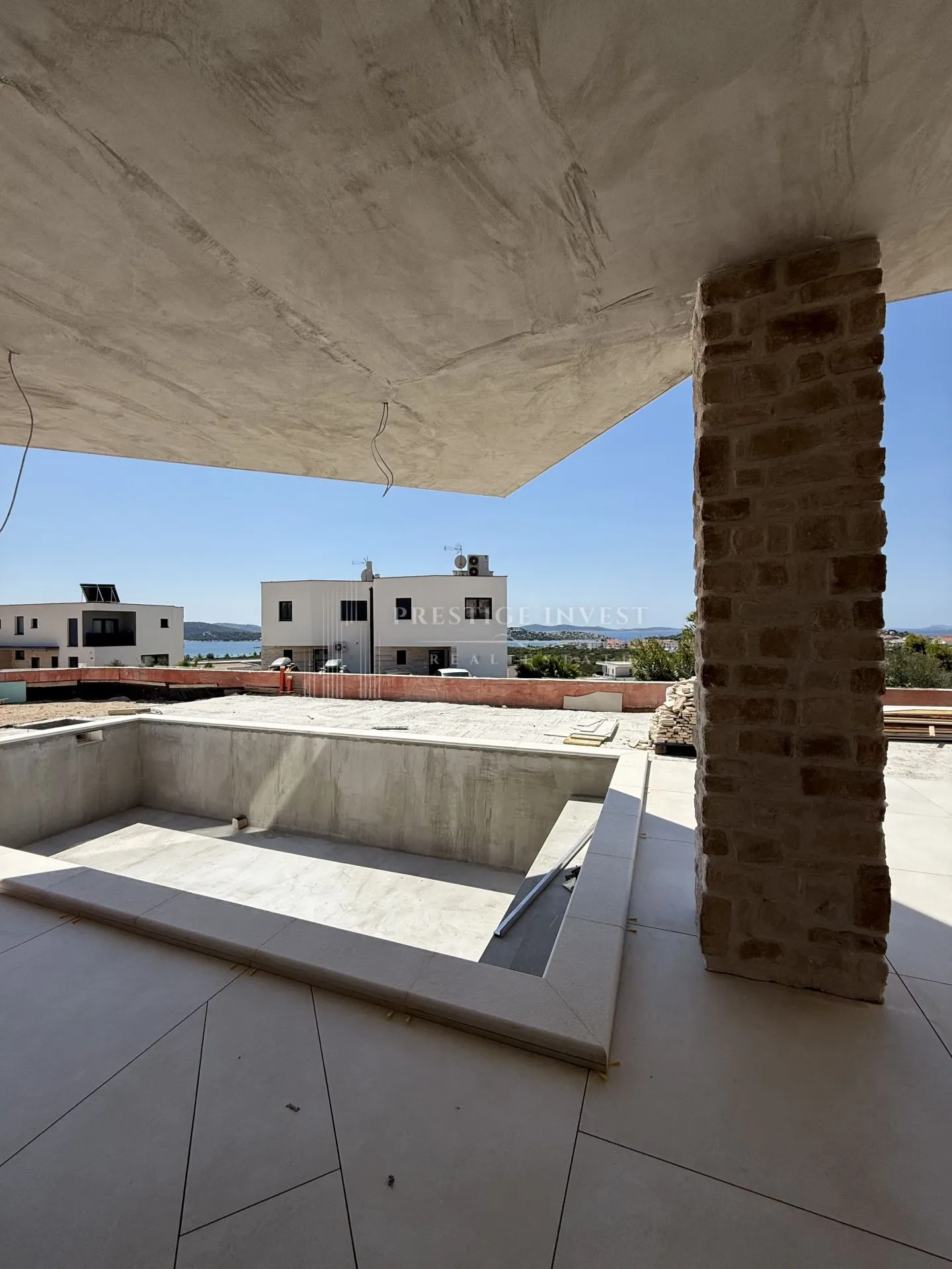 vodice- eksluzivna vila s panormaskim pogledom za otoke - slika 12