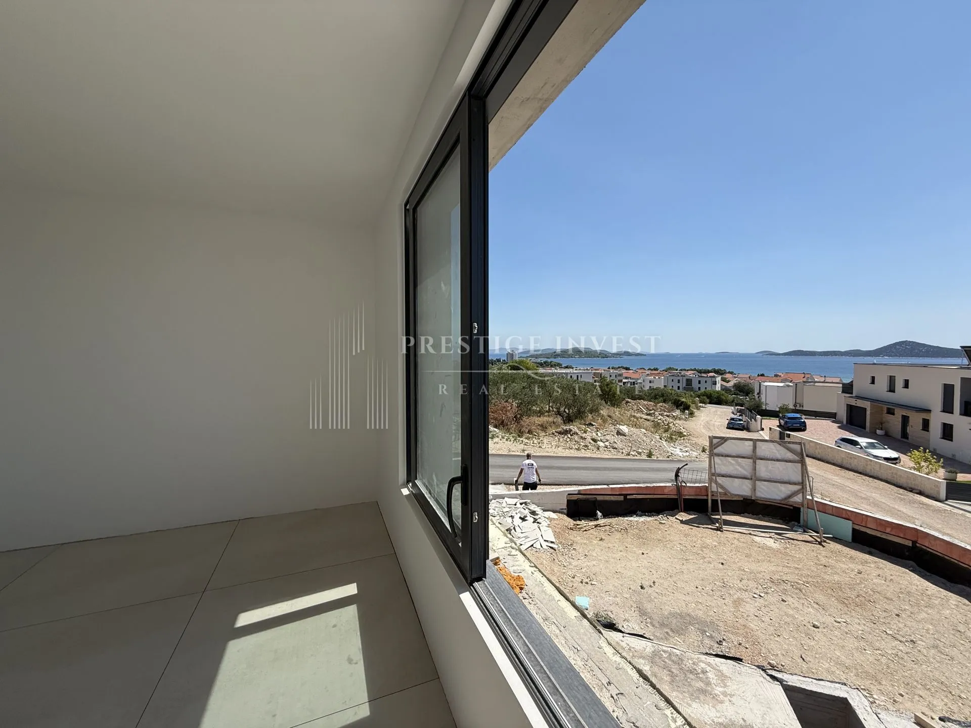 vodice- eksluzivna vila s panormaskim pogledom za otoke - slika 45
