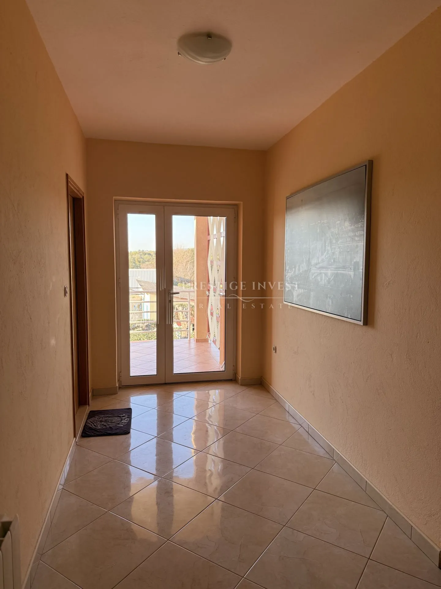 sukošan- apartmanska kuća -1900m2- 150m od plaže - slika 27