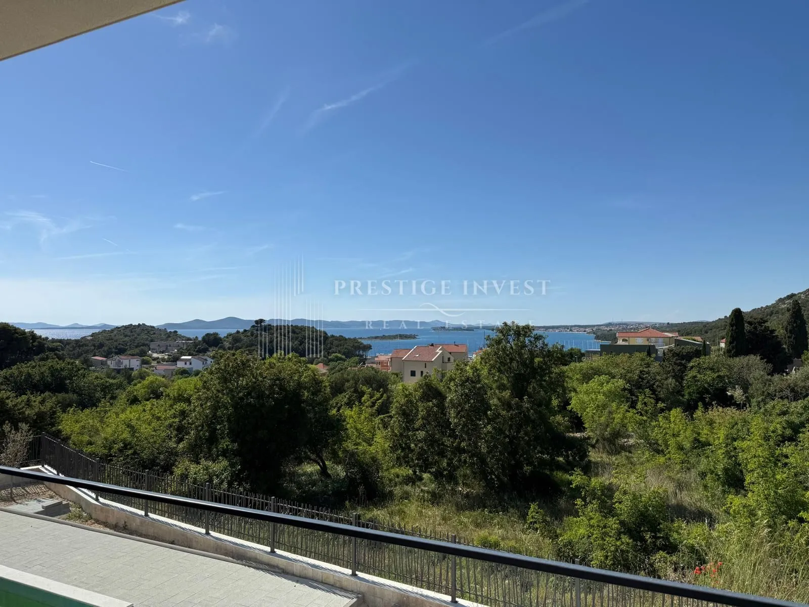 drage - vila s bazenom - nesmetan pogled na more - slika 21