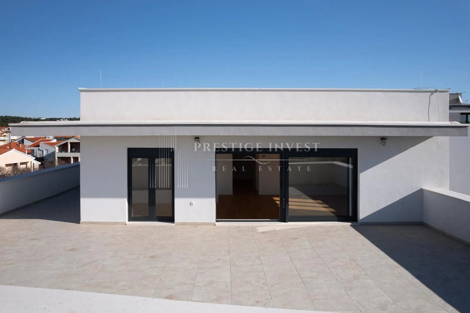 zadar-namješten trosoban penthouse s garažom - slika 6