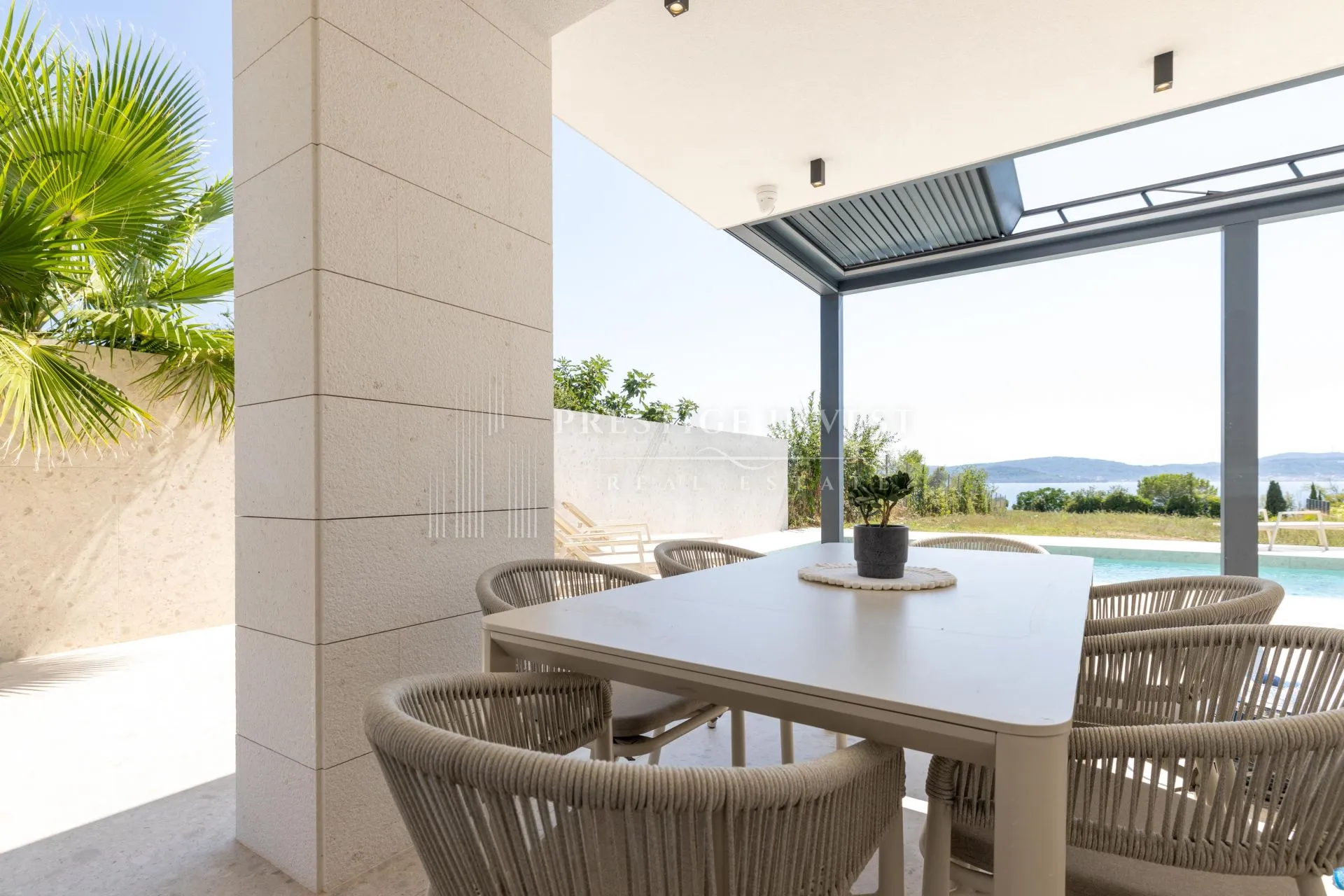 zadar- luksuzan penthouse s pogledom na more- blizina plaže - slika 9