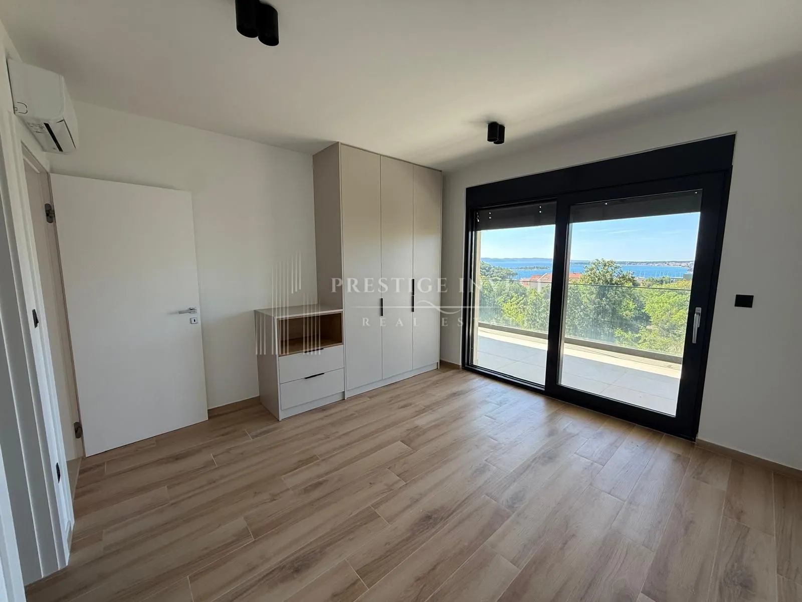 drage - vila s bazenom - nesmetan pogled na more - slika 31