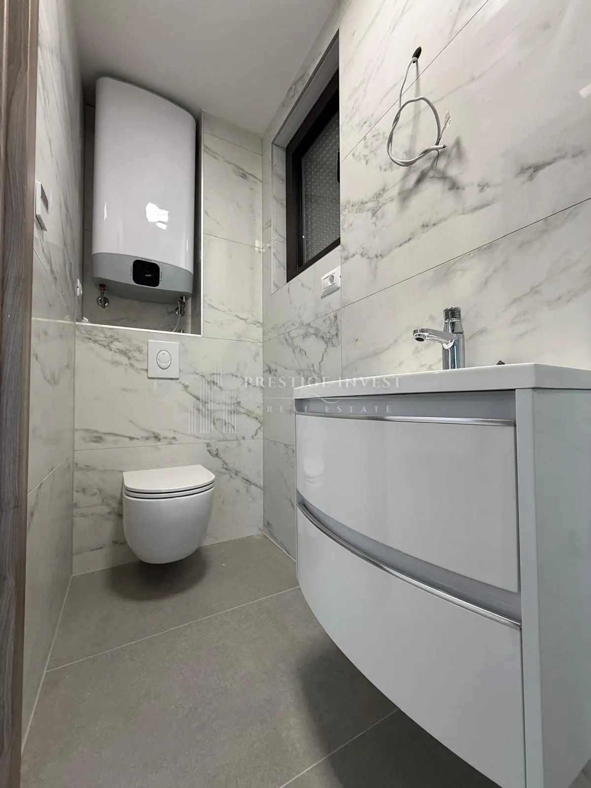 zadar- penthouse s galerijom i krovnom terasom - slika 17