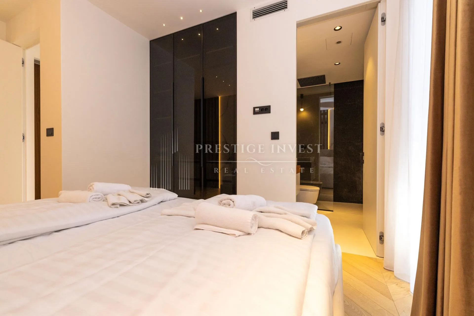 zadar- luksuzan penthouse s pogledom na more- blizina plaže - slika 35