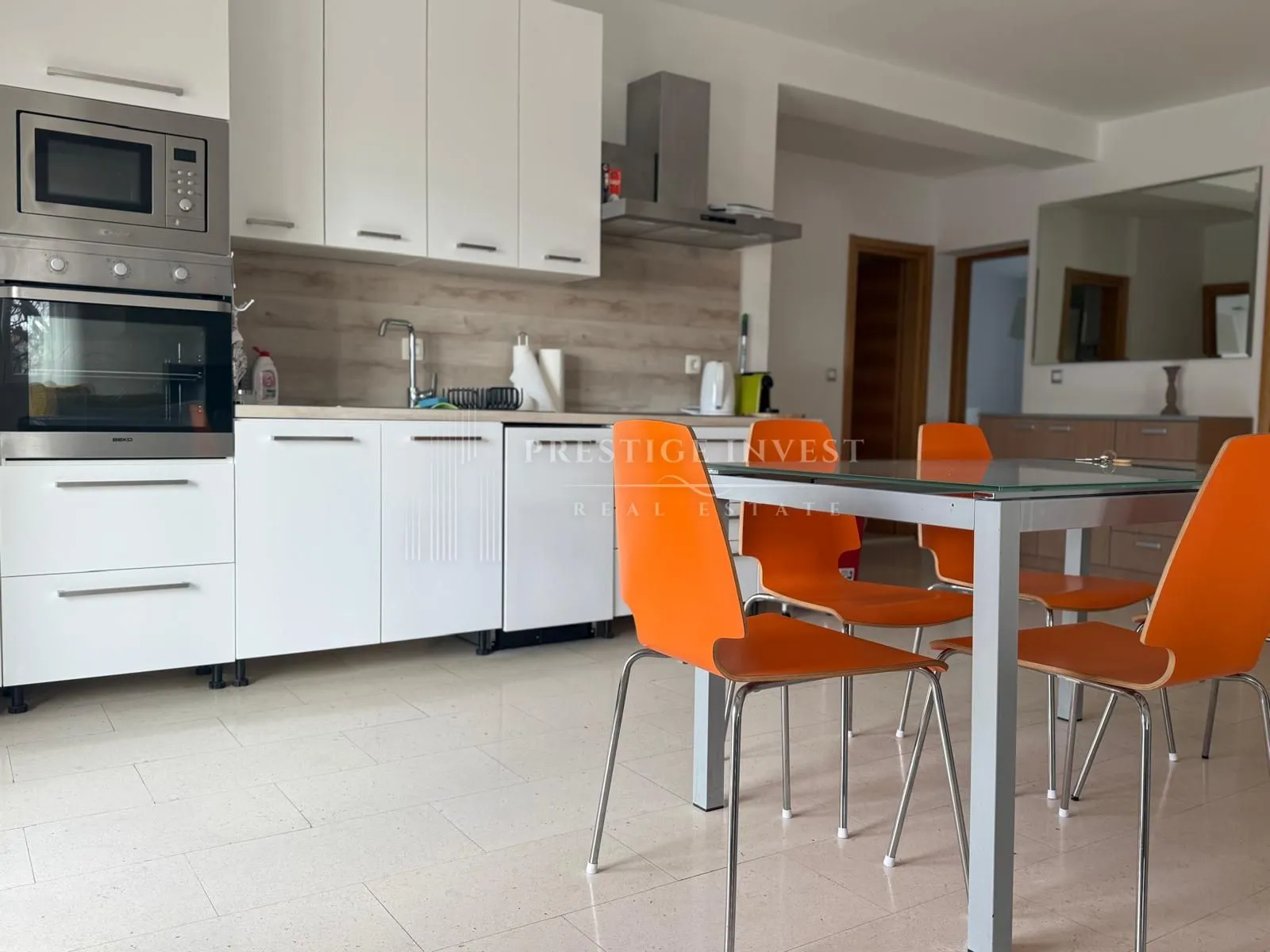 kuća s 3 stana - prvi red uz more - 580m2 - slika 59