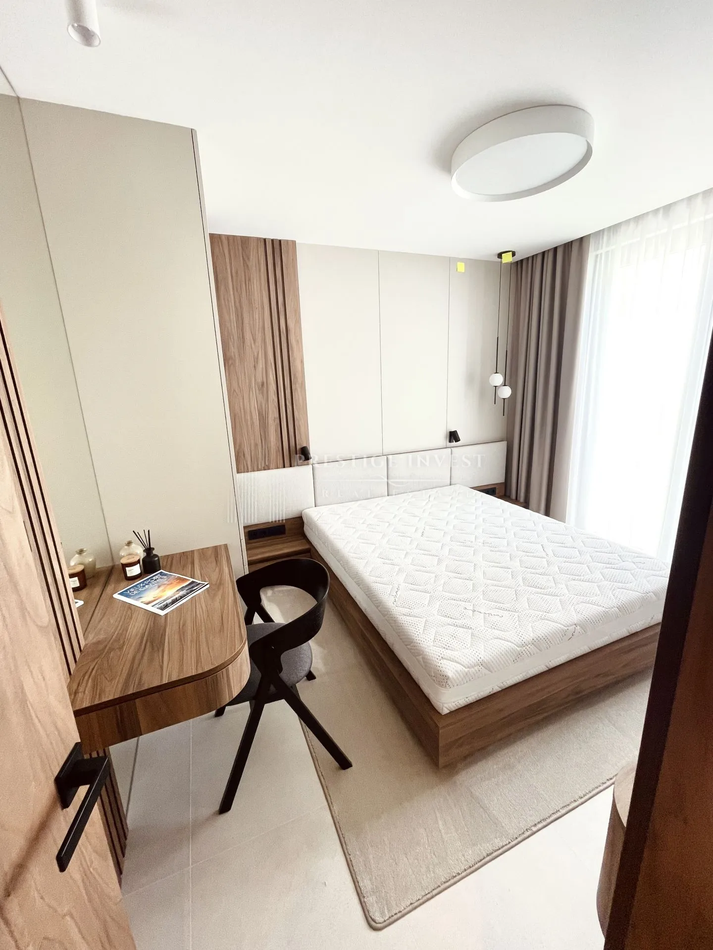 rogoznica- centar- luksuzan namješten penthouse - slika 47