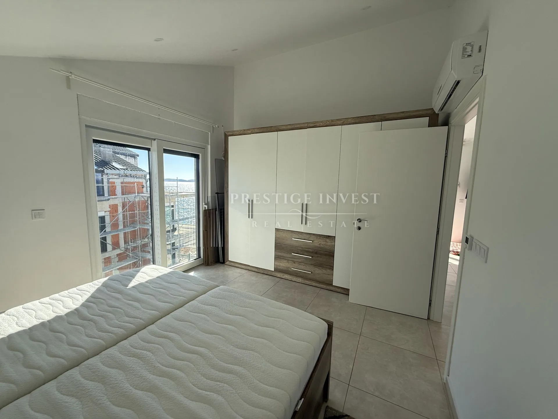 bibinje zadar- penthouse prvi red uz plažu - slika 23