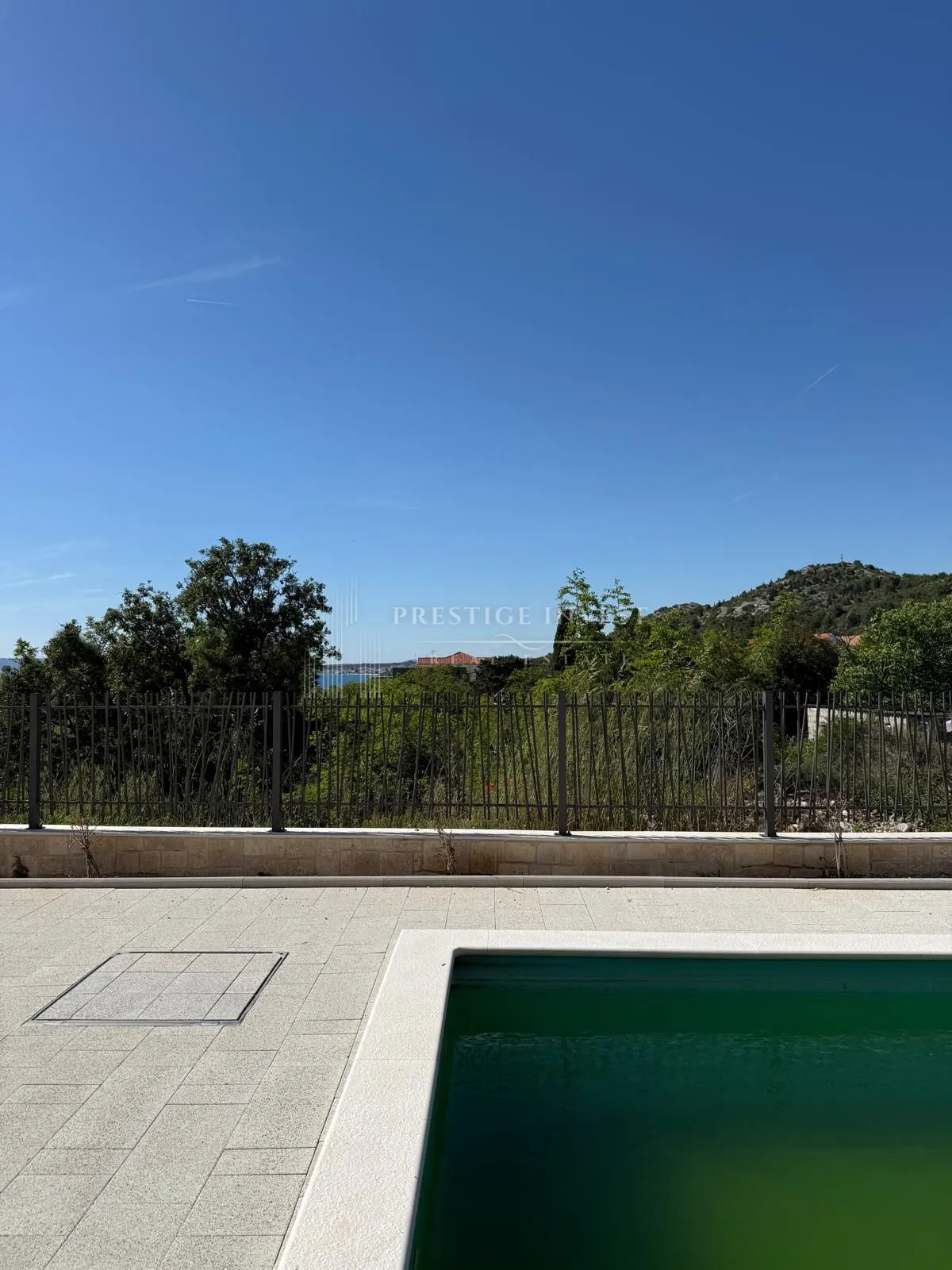 drage - vila s bazenom - nesmetan pogled na more - slika 13