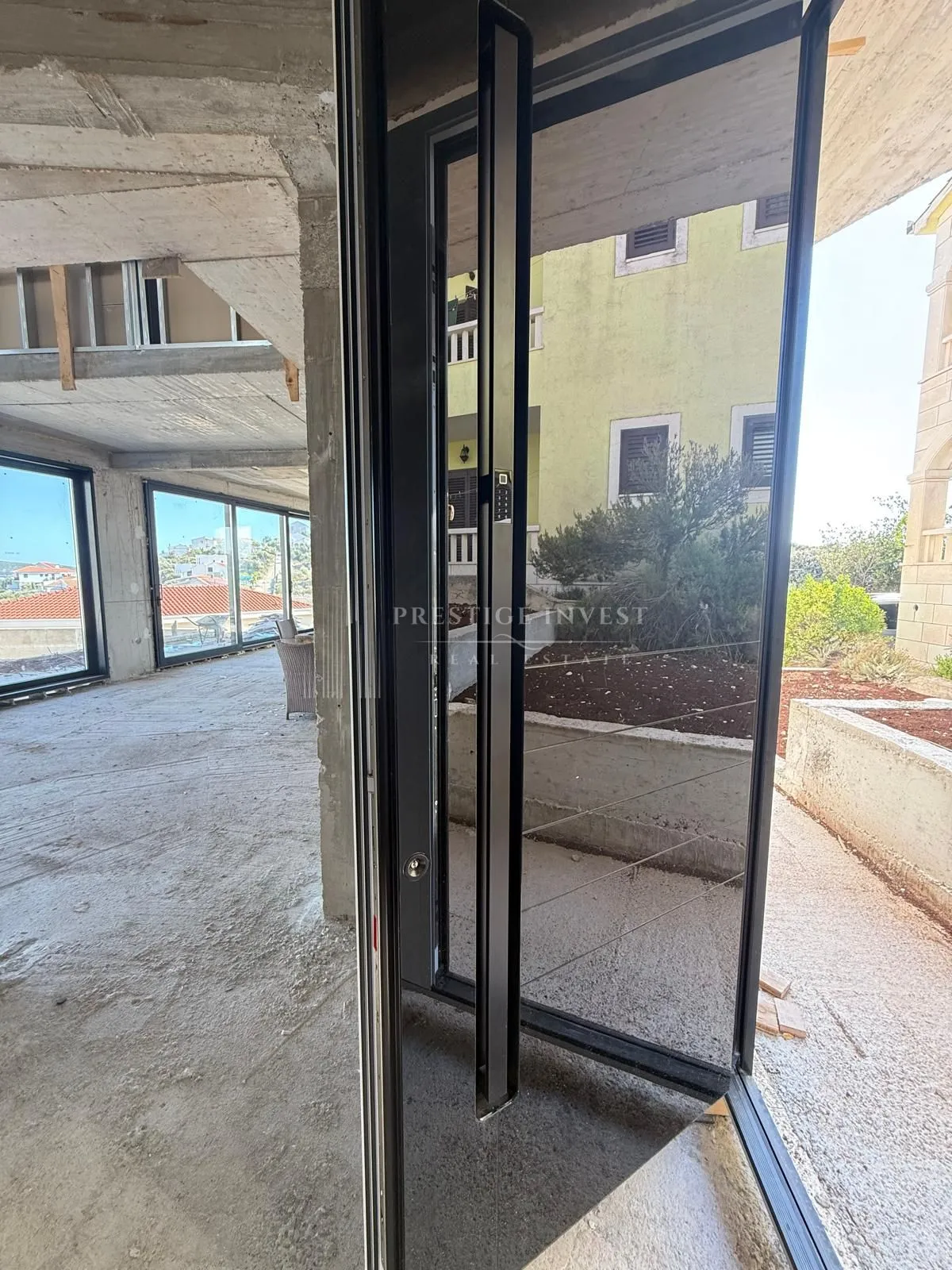 luksuzna vila- 5 soba, galerija, lift, bazen- 35m od plaže - slika 46