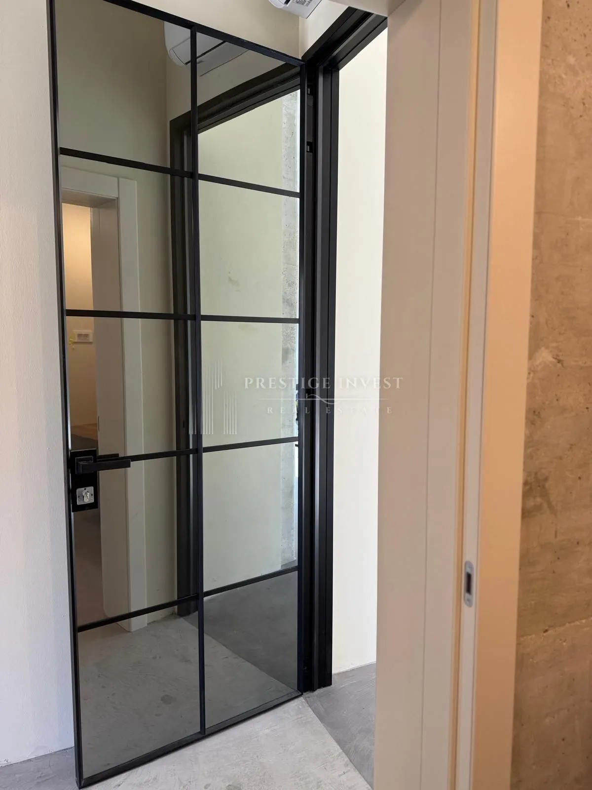 luksuzna prizemnica s 2550m2 okućnice i bazenom - slika 35