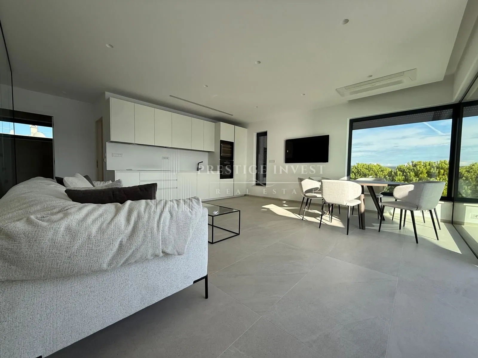 luksuzan penthouse s garažom- 1. red uz more - slika 15