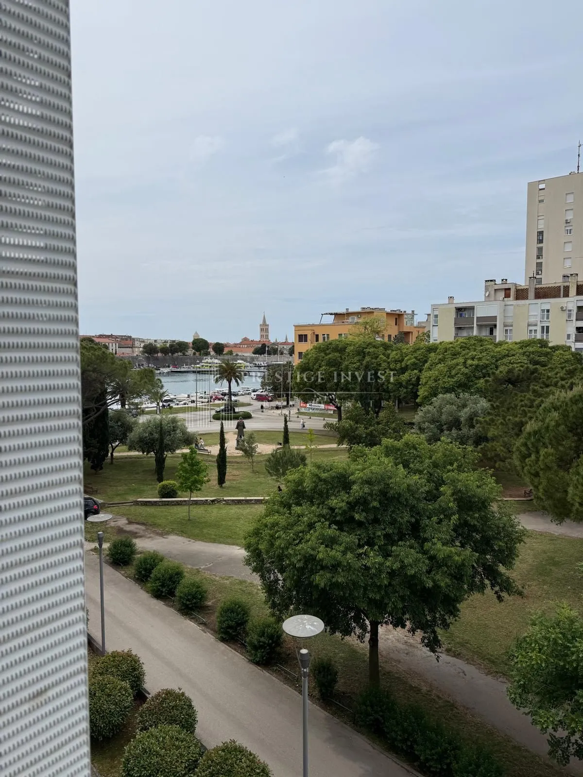 zadar - tiz- trosoban stan s garažnim mjestom 100m2 - slika 5