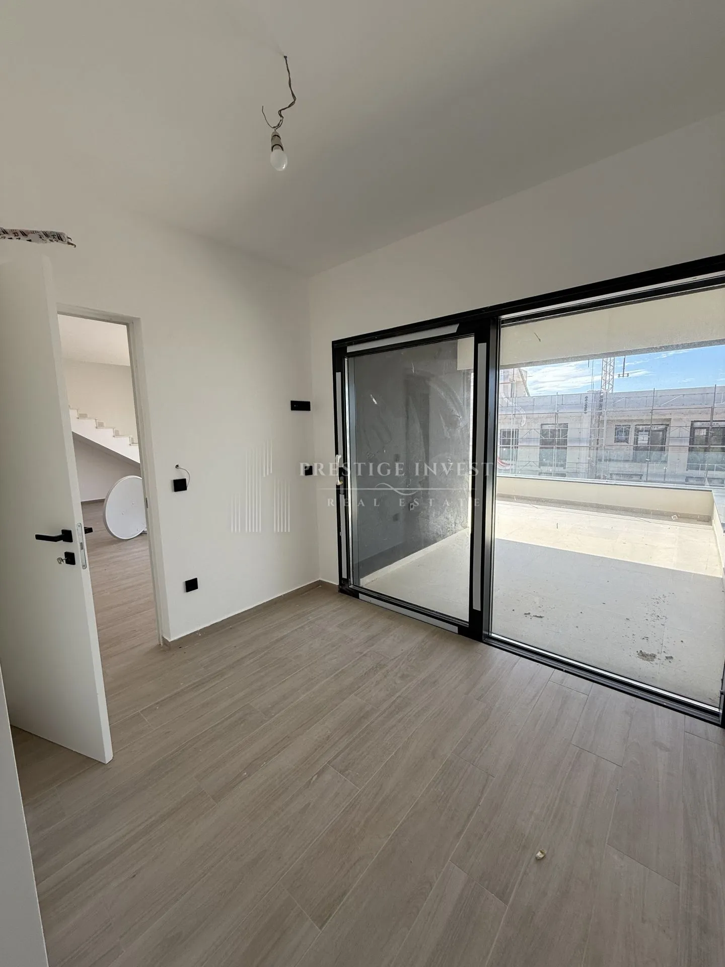 luksuzan penthouse pogled na more- s7 - drugi red uz more - slika 31