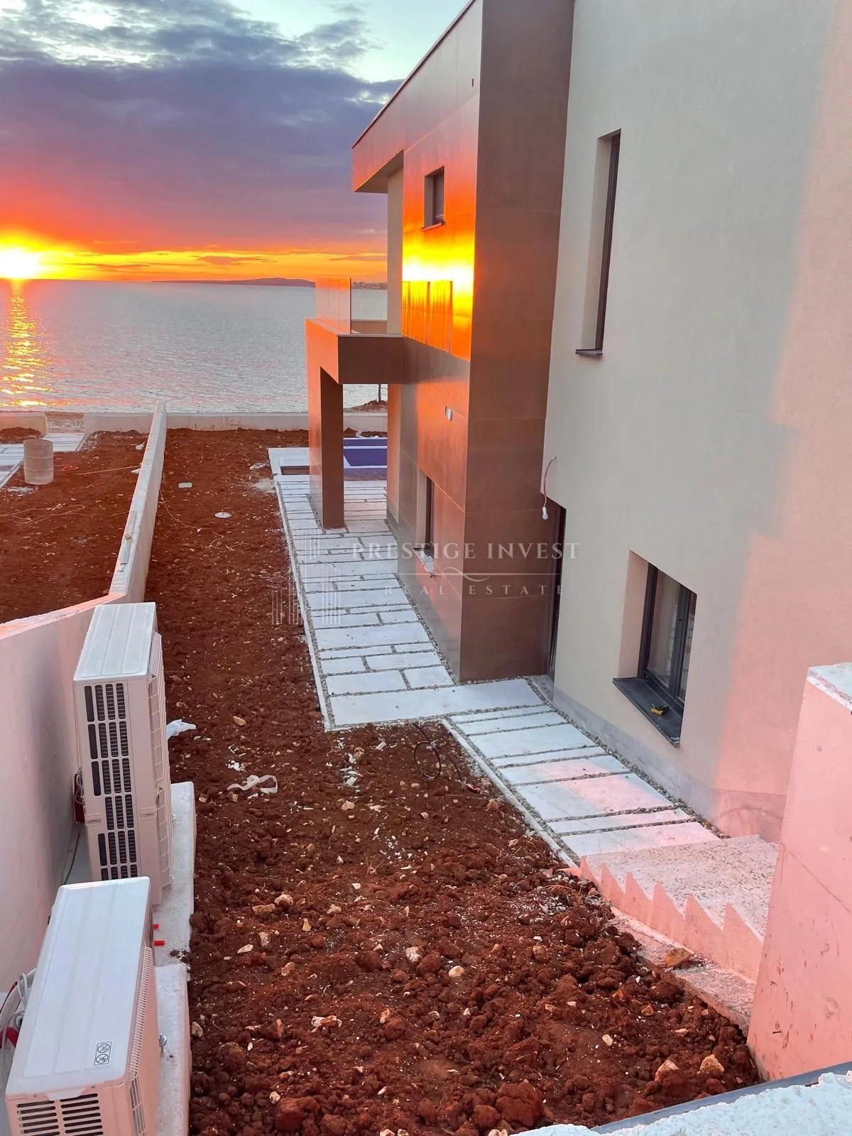 Luksuzna vila prvi red uz more- wellness, garaža, bazen - Zaton, Nin