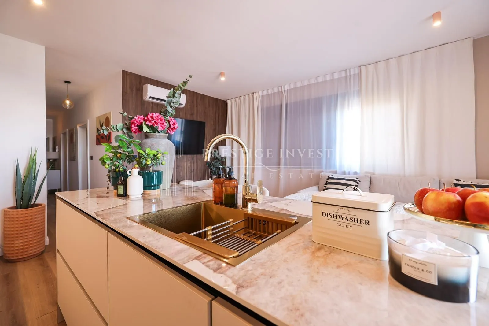 višnjik- zadar- trosoban namješten penthouse - slika 7