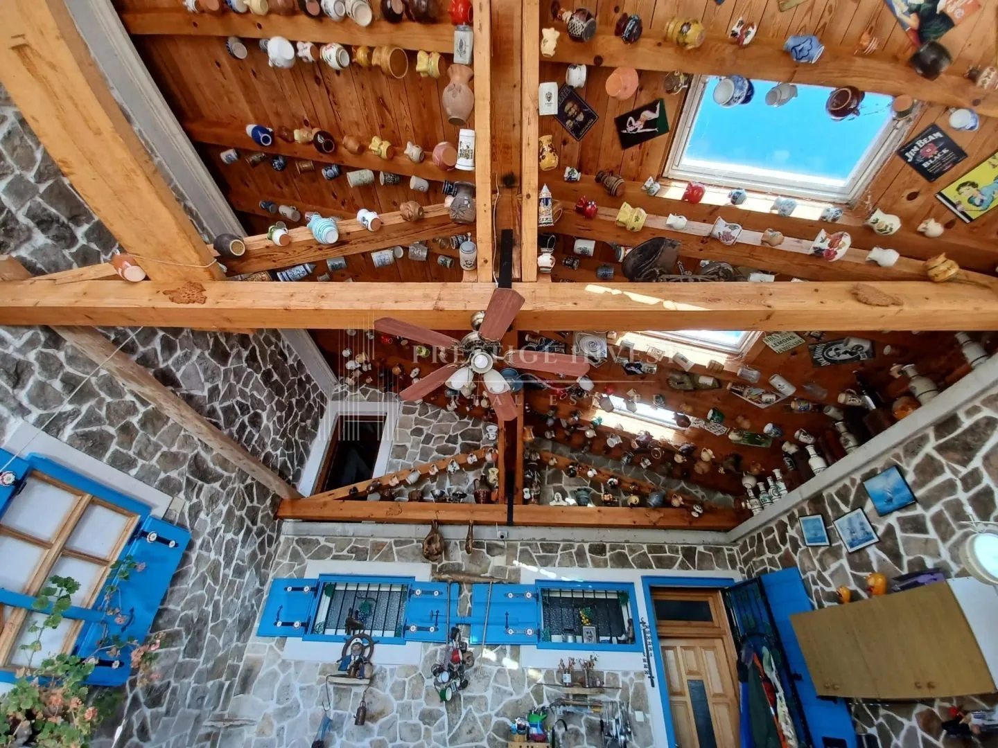 kamena kuća u privatnom kompleksu s građevinskim zemljištem od 10 000m2 - slika 67