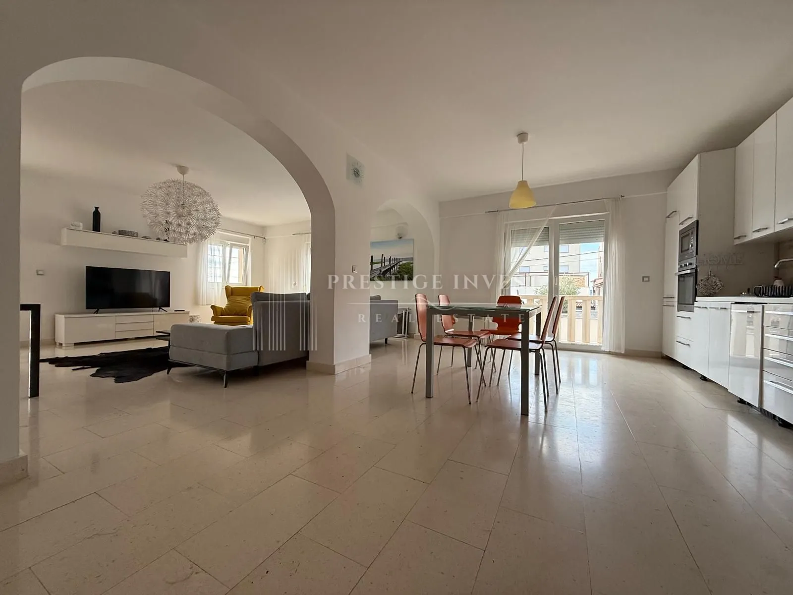 kuća s 3 stana - prvi red uz more - 580m2 - slika 43