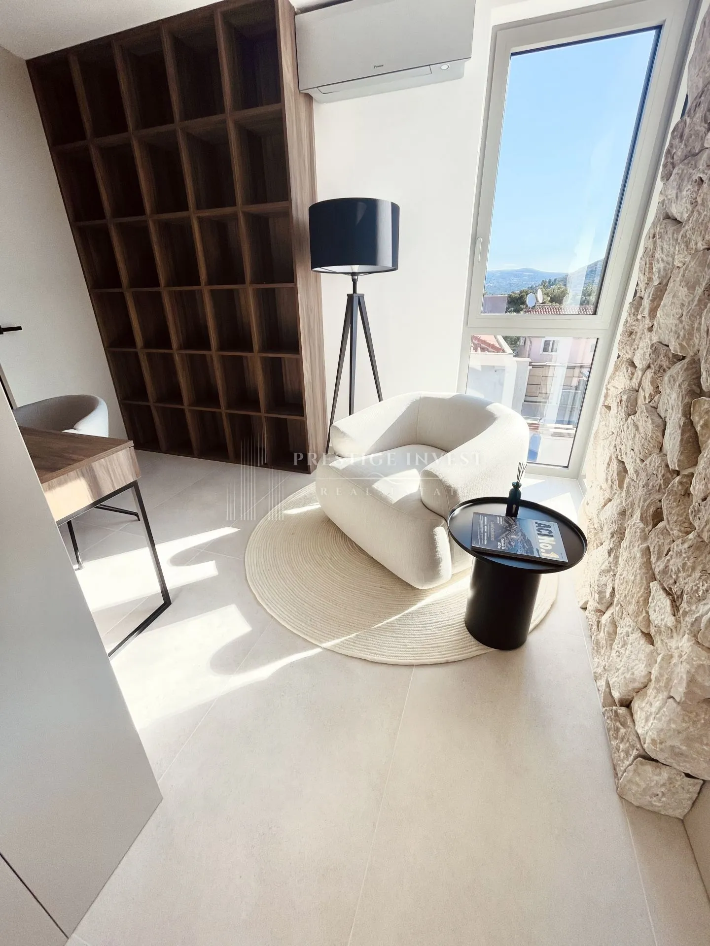 rogoznica- centar- luksuzan namješten penthouse - slika 25