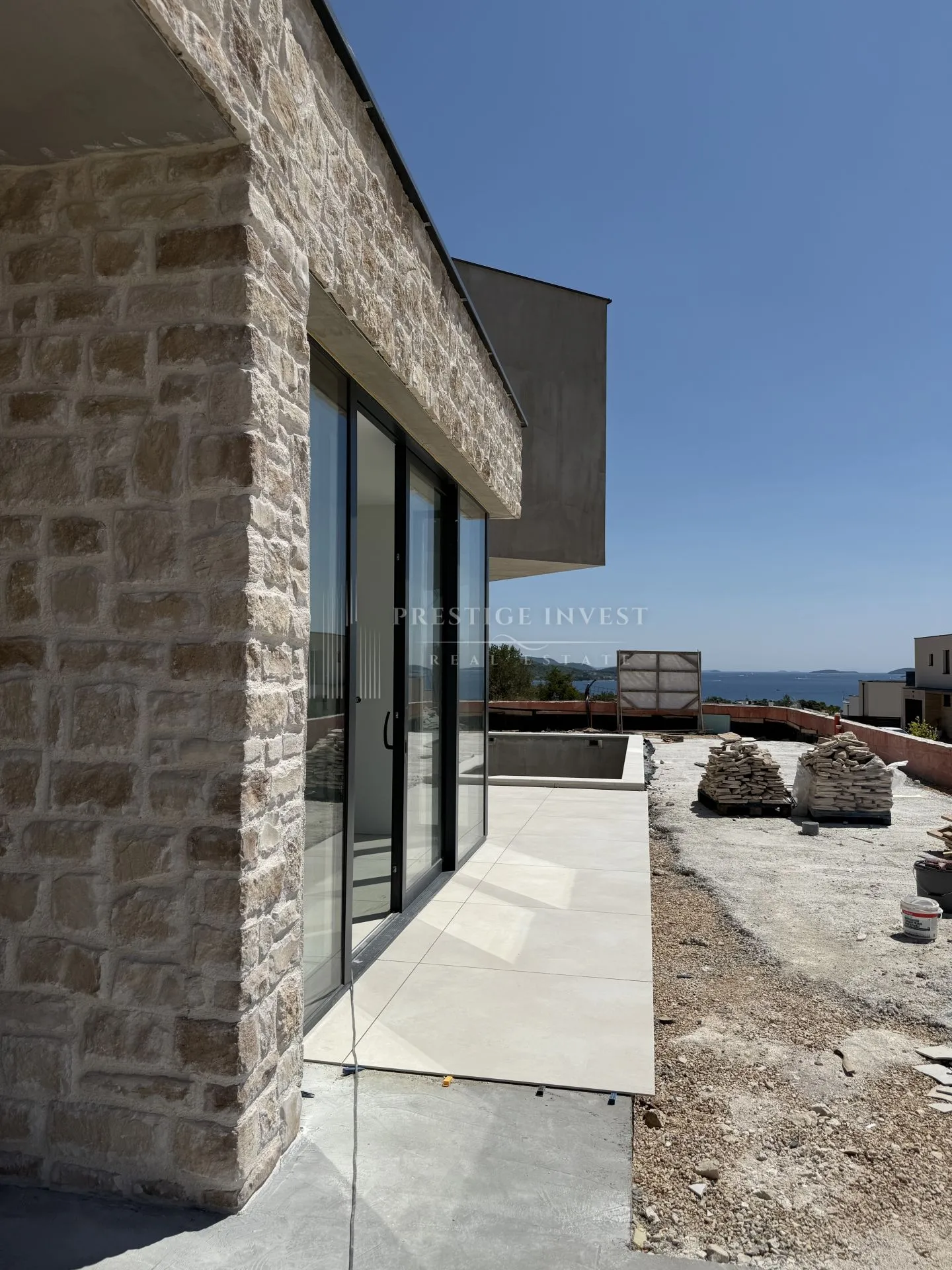 vodice- eksluzivna vila s panormaskim pogledom za otoke - slika 2