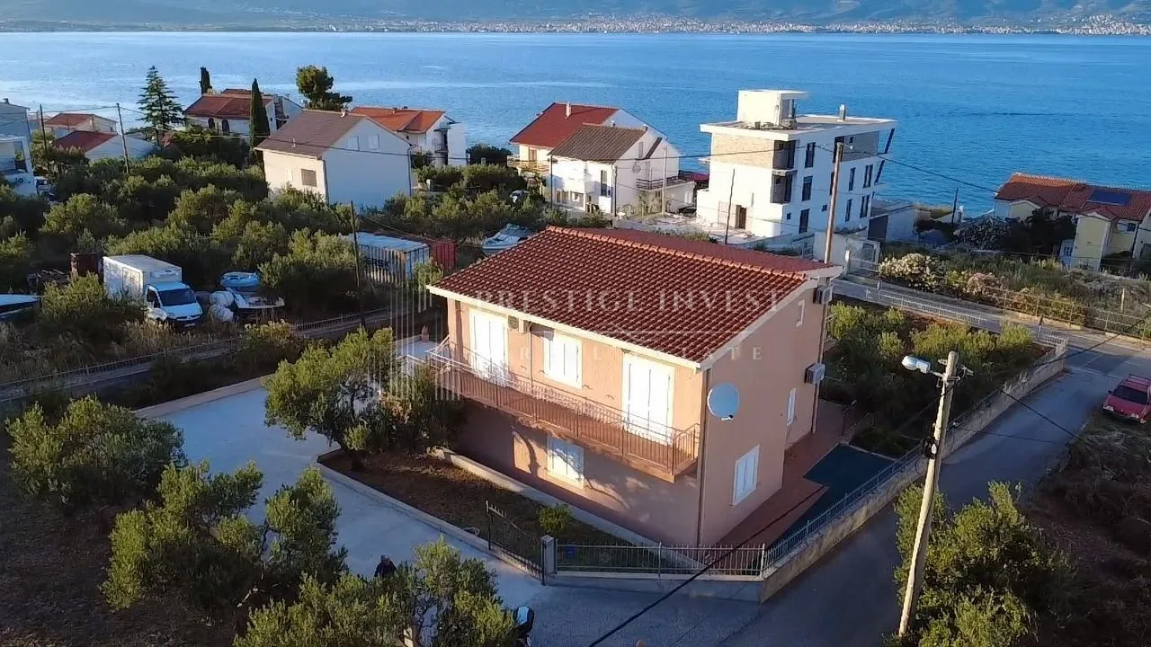 kuća, slatine, drugi red od mora - slika 5