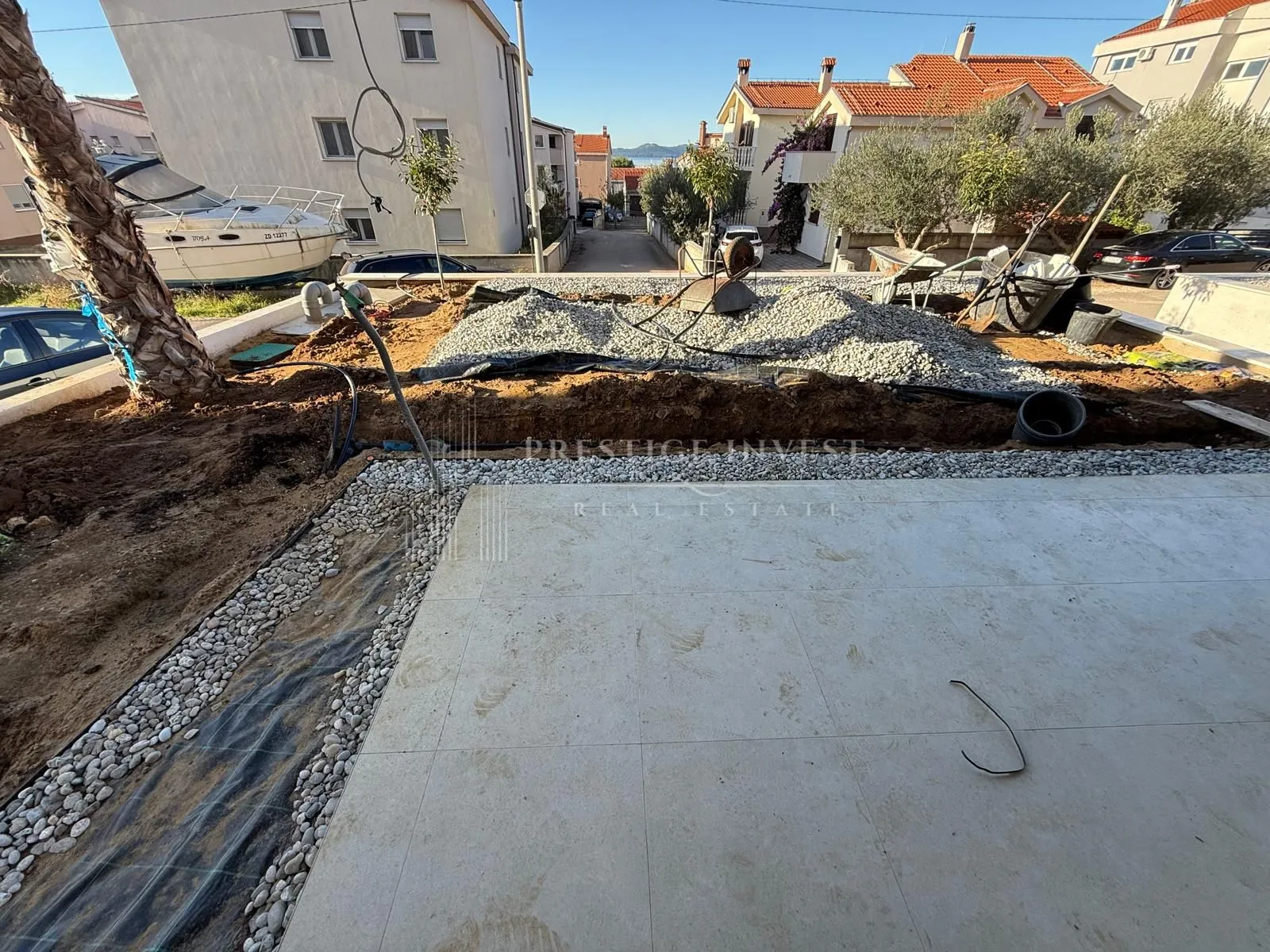 borik- trosoban stan s4 1.kat- pogled na more- garaža - slika 19