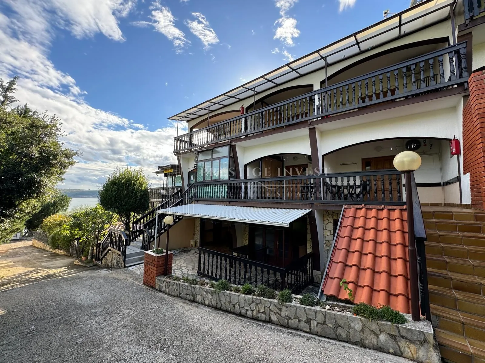 posedarje-turistička zgrada 40m od mora - slika 10