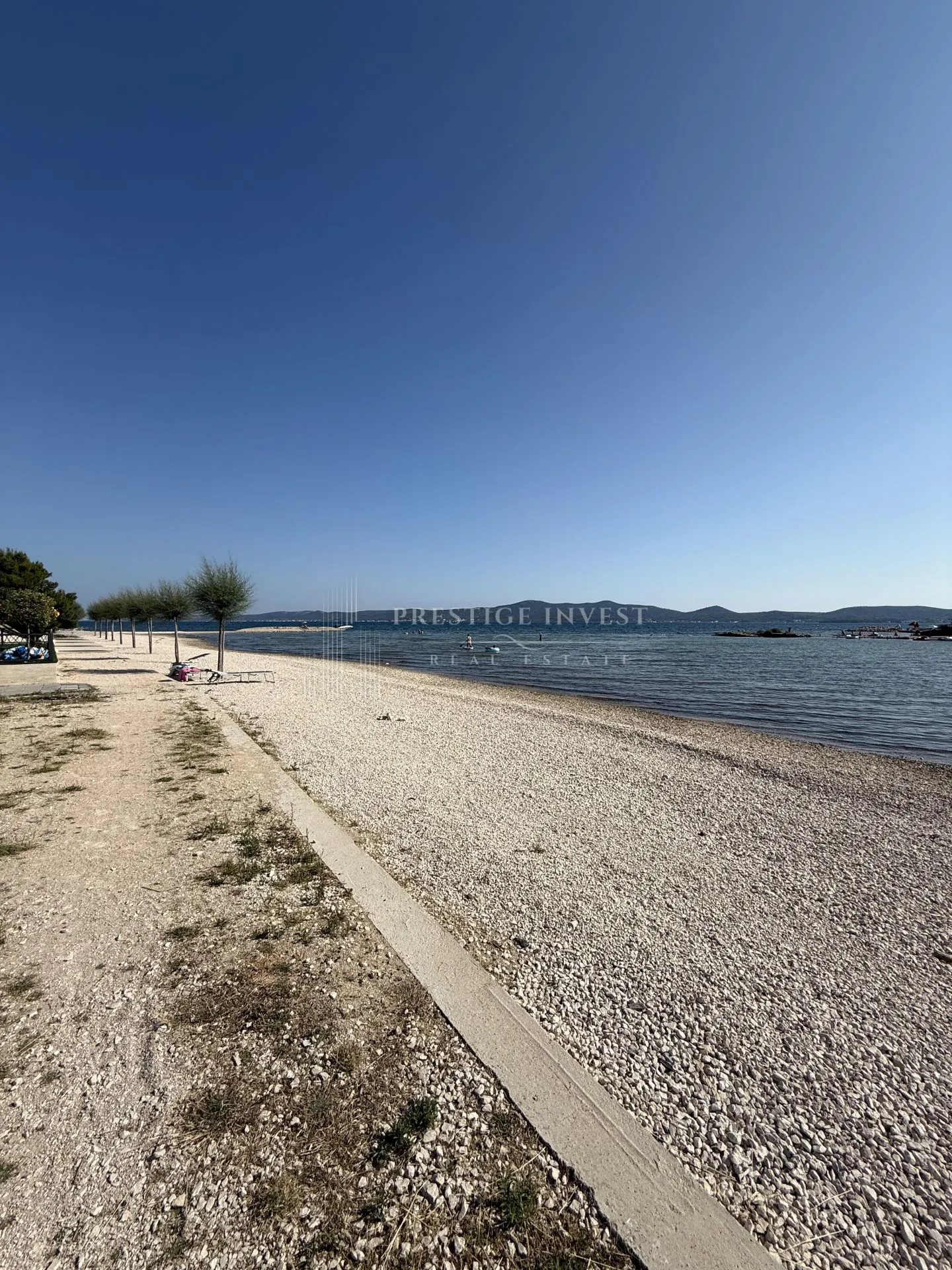 PRVI RED UZ MORE- Luksuzan stan uz plažu - 3s - Sukošan