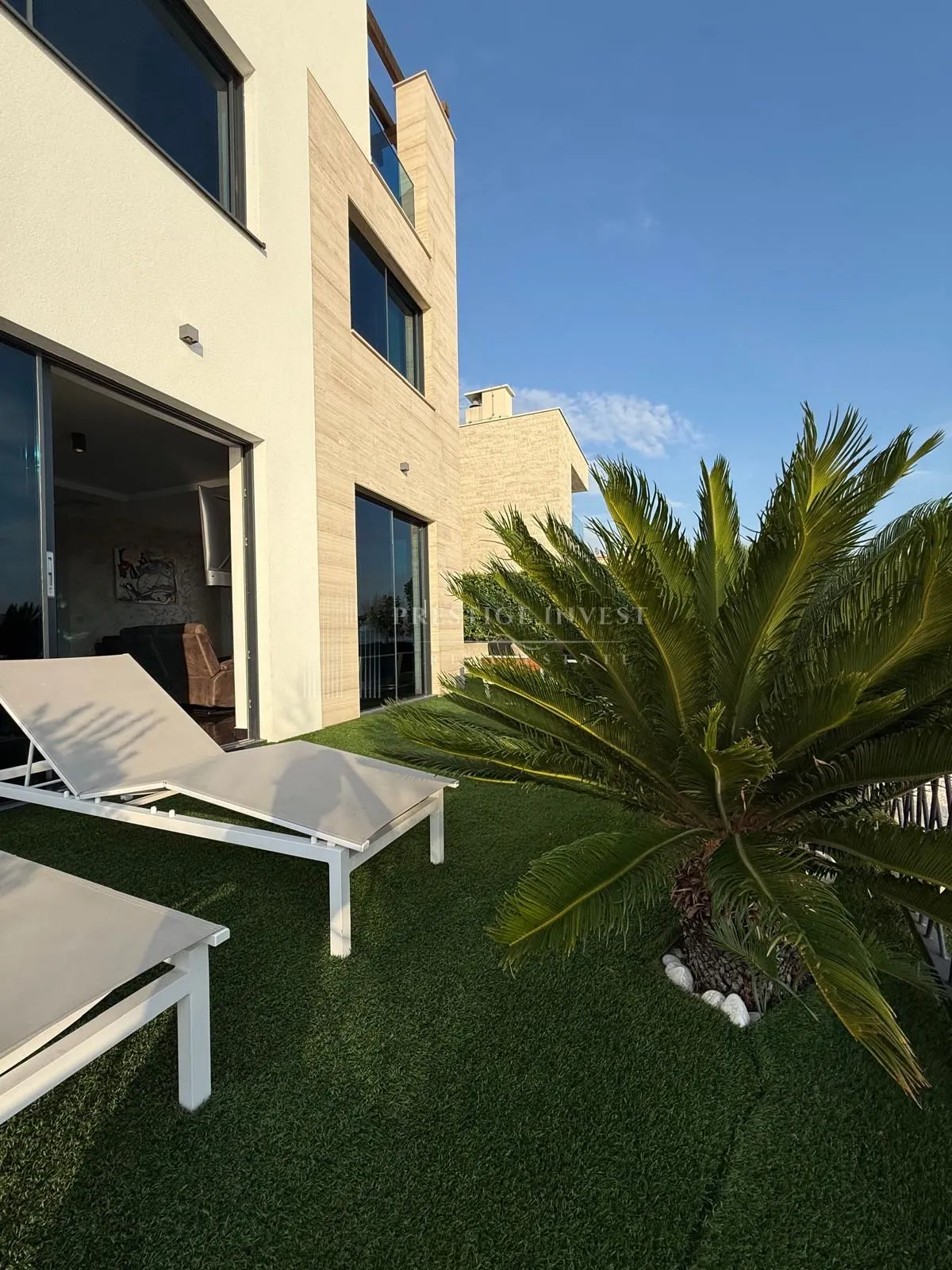 sukošan- luksuzan penthouse prvi red uz more - slika 7